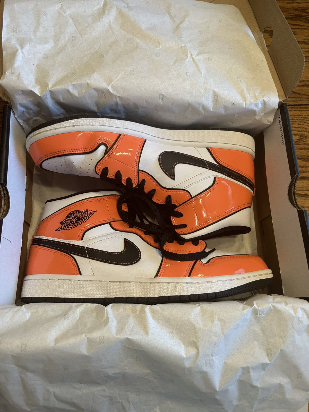 Jordan Brand Air Jordan 1 Mid Se Size US 11 / EU 44 - 1 Thumbnail