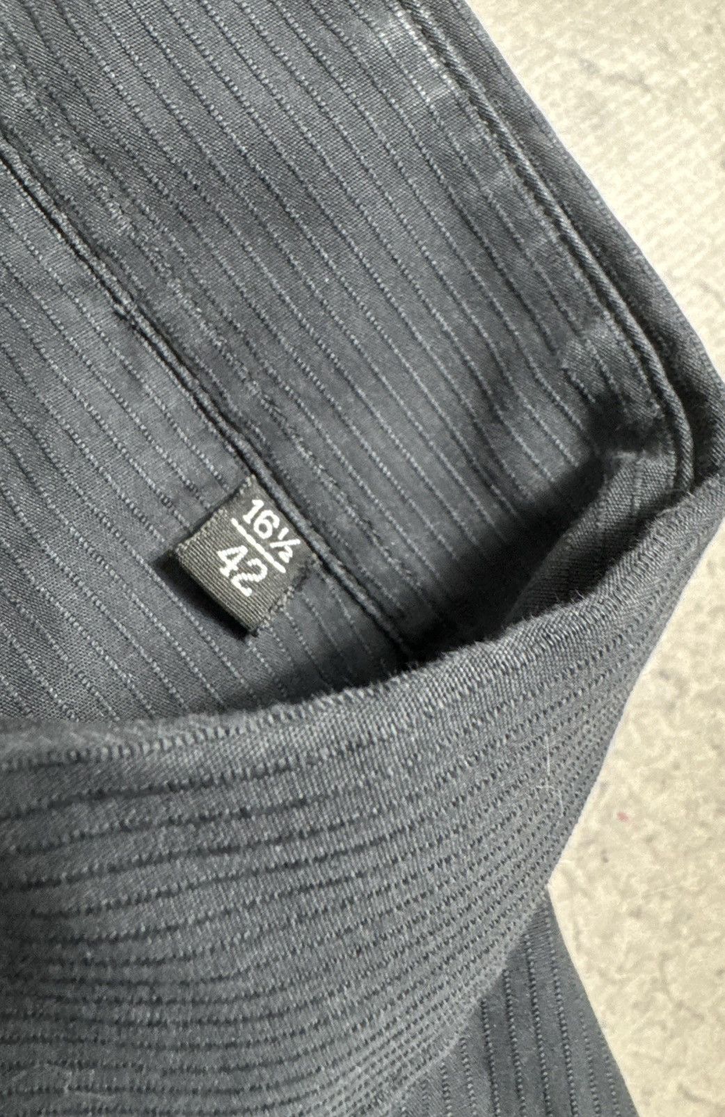 Balenciaga Balenciaga BB Black Luxury Button Up Shirt Vintage Size 42 Size US S / EU 44-46 / 1 - 8 Thumbnail