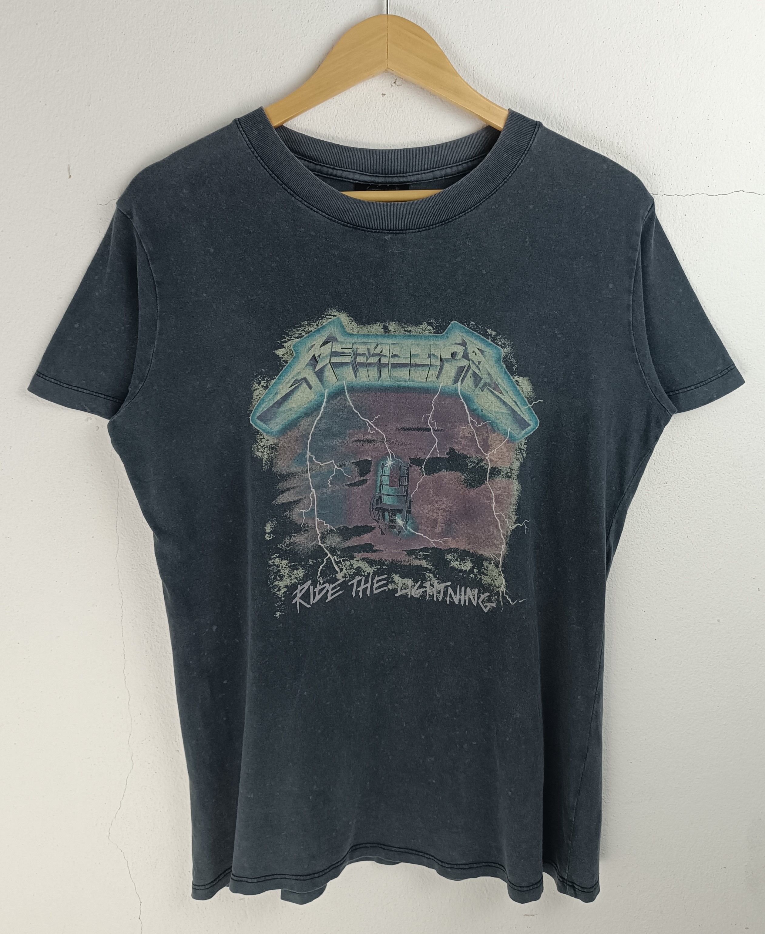 Vintage VINTAGE FADED METALLICA RIDE THE LIGHTNING TEE Size US M / EU 48-50 / 2 - 3 Thumbnail