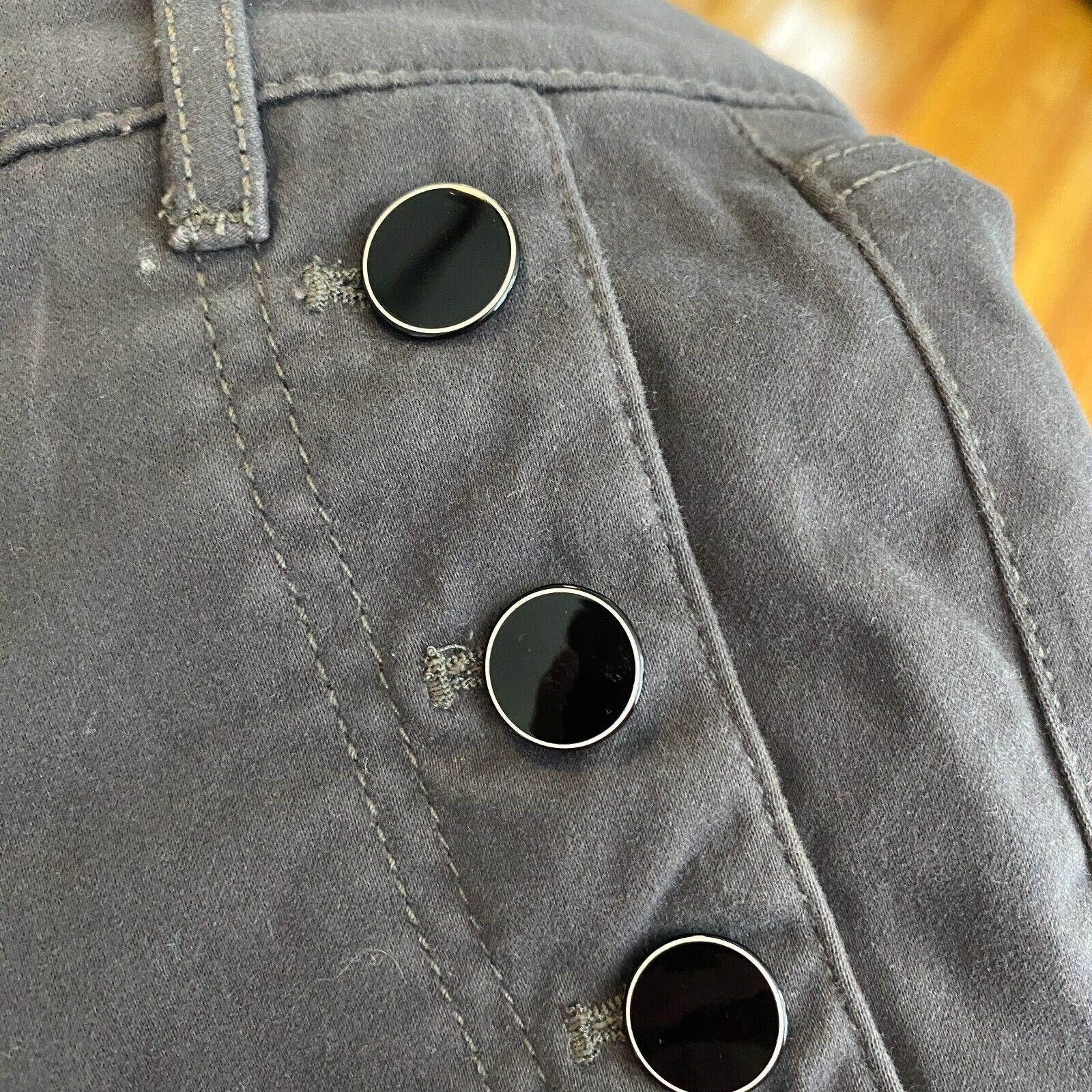 Loft Loft Dark Gray Black Button Front Skinny Trouser Pant 0 / 25 Size 25" / US 0 / IT 36 - 2 Thumbnail
