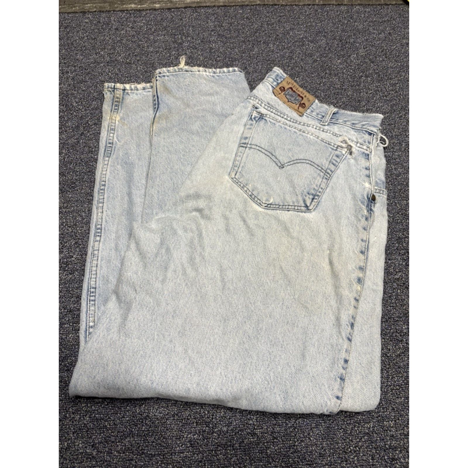Levi's VINTAGE Levi's Silvertab Jeans Baggy 90s Distressed Blue Denim 36x32 Mens Size US 36 / EU 52 - 4 Thumbnail