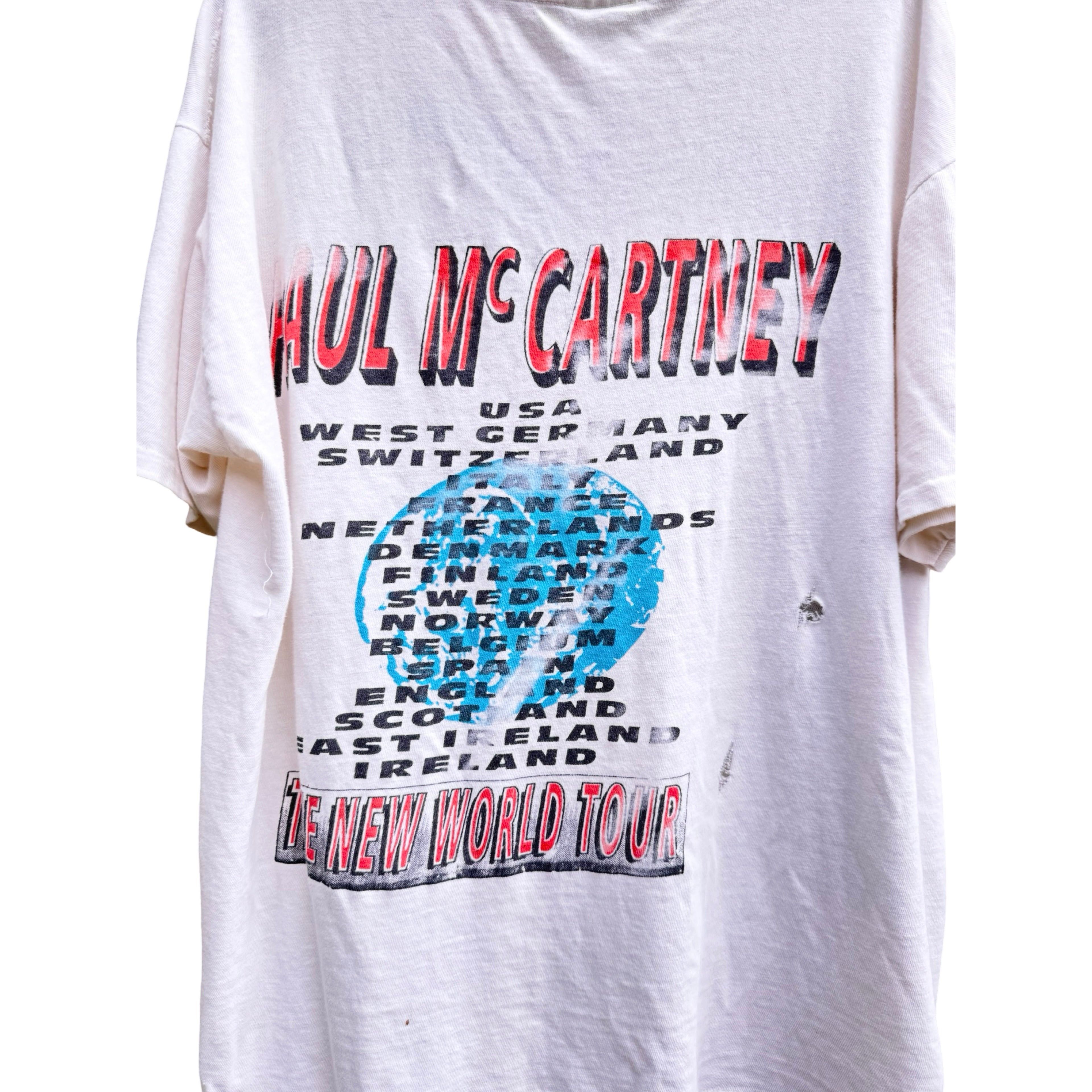 Vintage Paul Mccartney World Tour Tee Size US L / EU 52-54 / 3 - 4 Thumbnail
