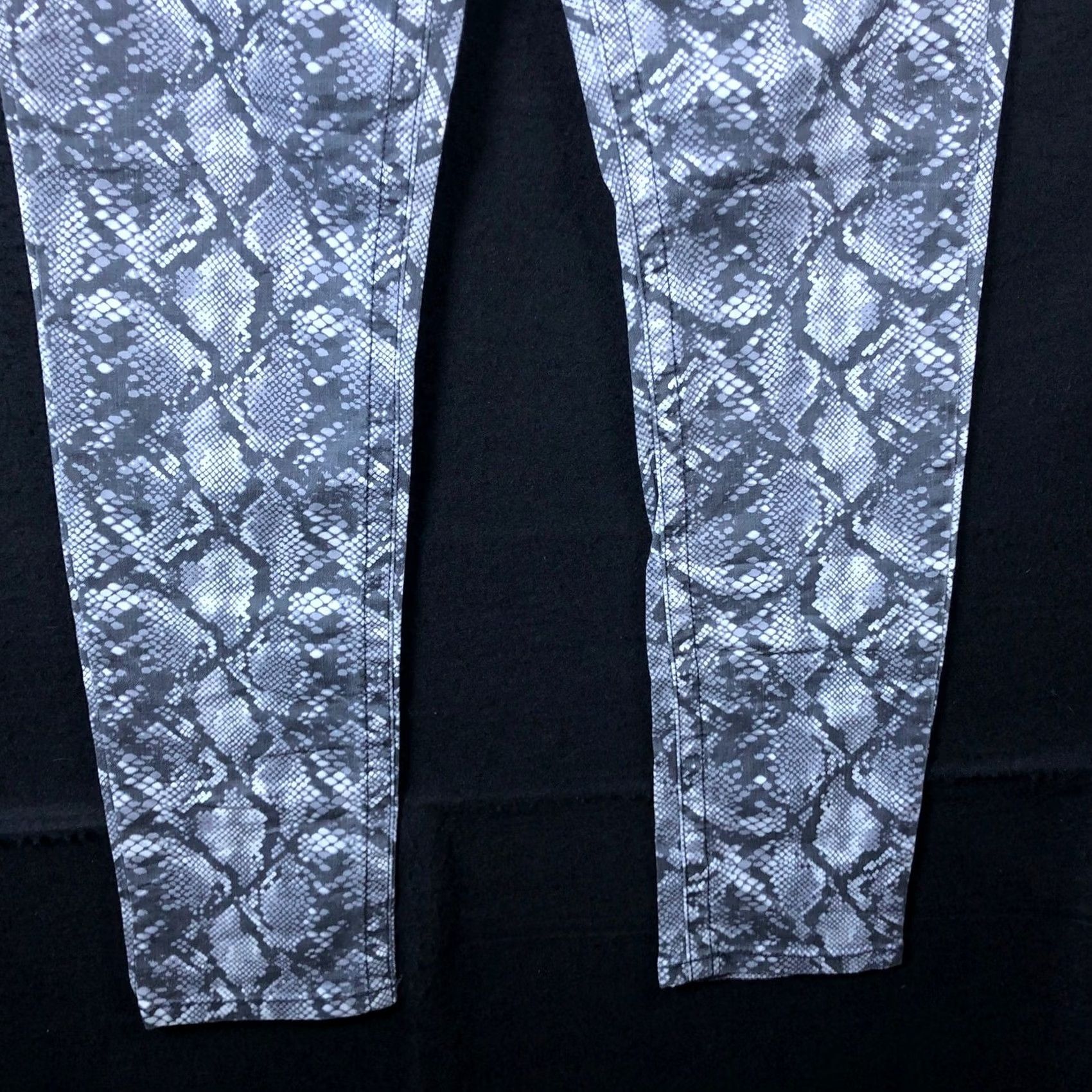 Vintage Seven7 Womens Jeans Gray Snake Print Denim High Rise Skinny 6 Slim Stretch Pocket 5-Pocket Belted Women's Jeans Size 30" / US 8 / IT 44 - 3 Thumbnail
