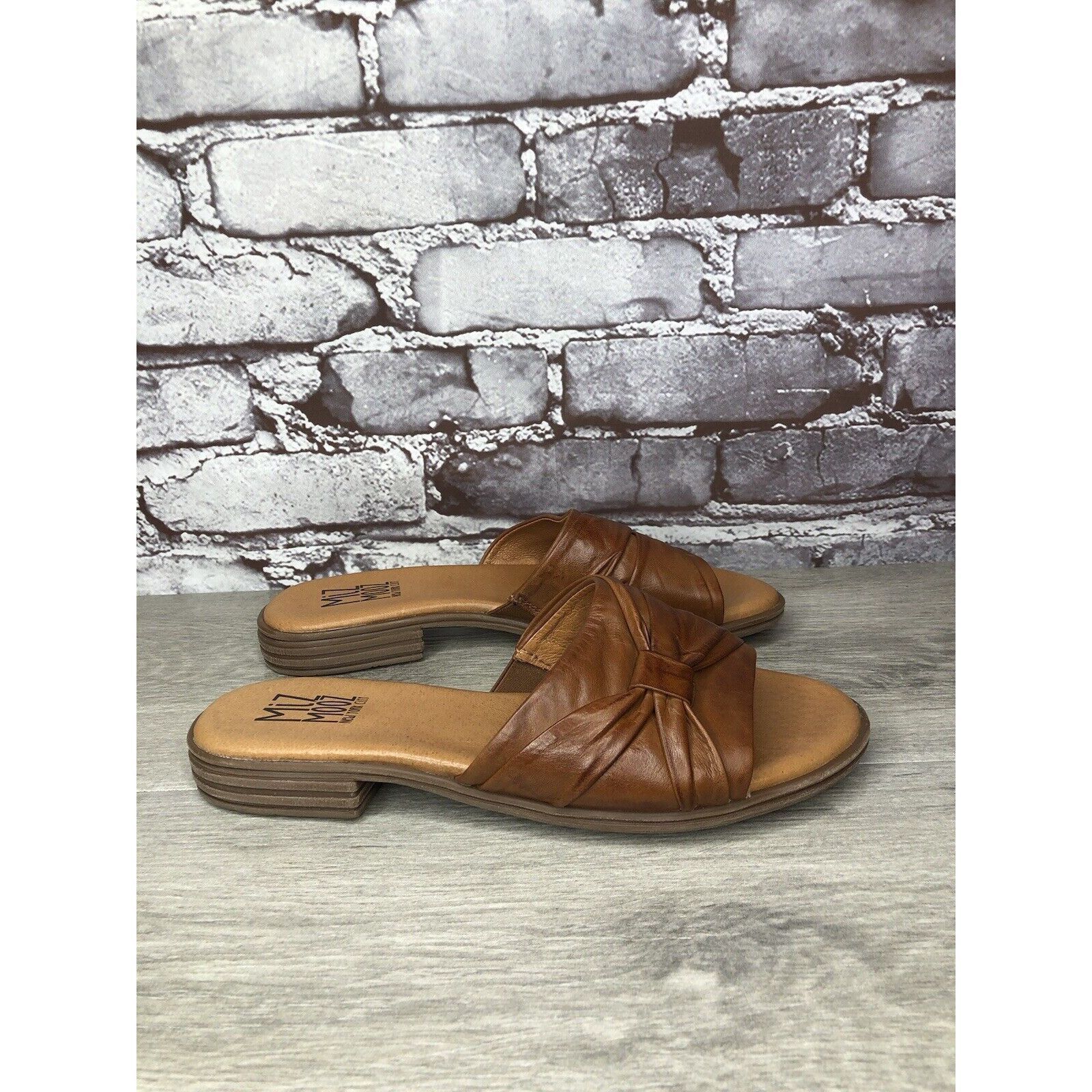 Other Miz Mooz Daisey Brown Leather Ruched Slides Heel Sandals Wom Size US 7.5 / IT 37.5 - 3 Thumbnail