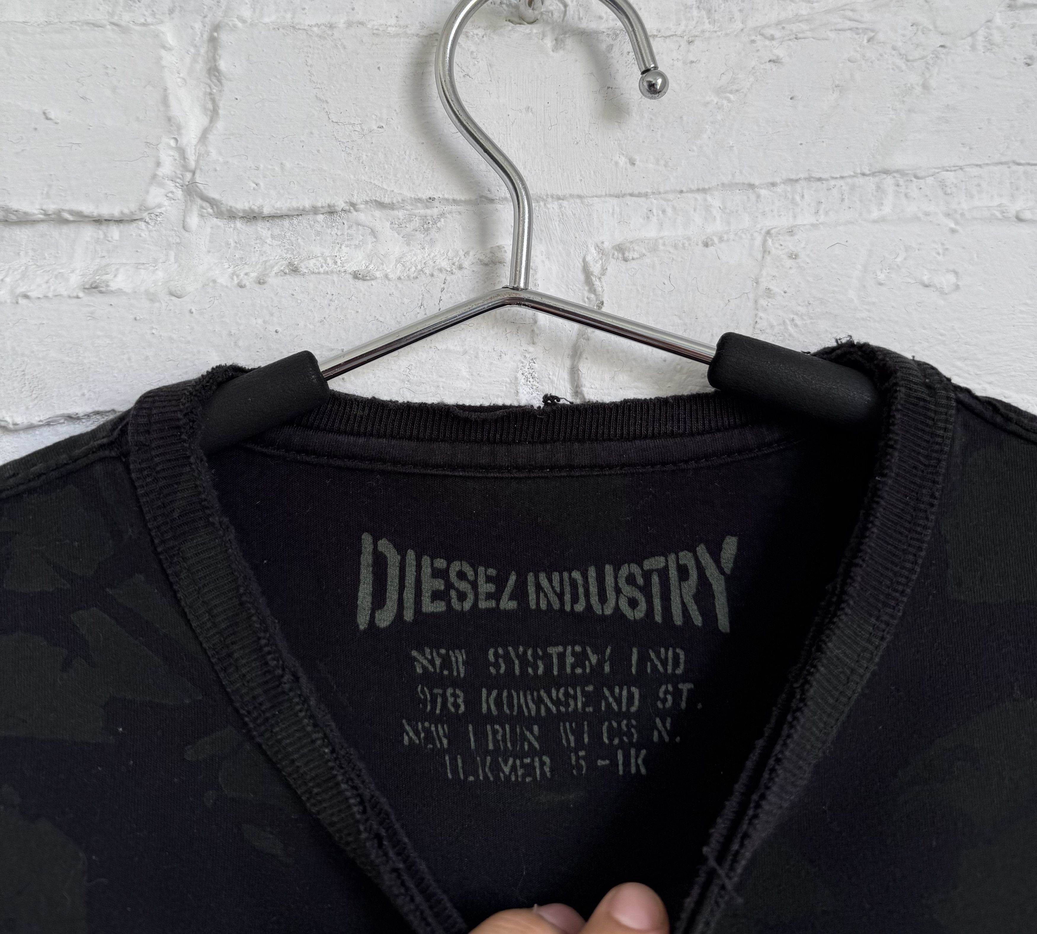 Diesel Vintage distressed Diesel monogram logo punks t-shirt Size US M / EU 48-50 / 2 - 3 Thumbnail