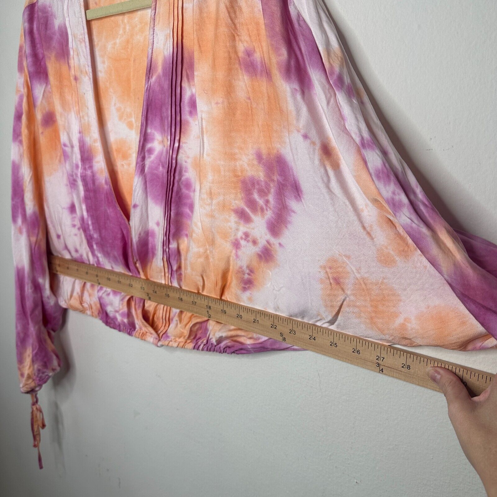REVOLVE Revolve Tularosa Dolce Pastel Tie Dye Pintuck Top Cuff Tie M Size S / US 4 / IT 40 - 6 Thumbnail