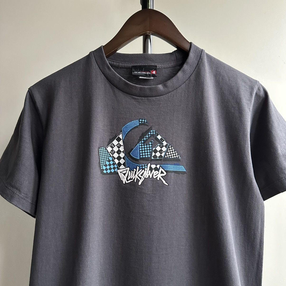 Quiksilver × Vintage VINTAGE Y2K QUIKSILVER BIG LOGO TEE Size US S / EU 44-46 / 1 - 5 Thumbnail