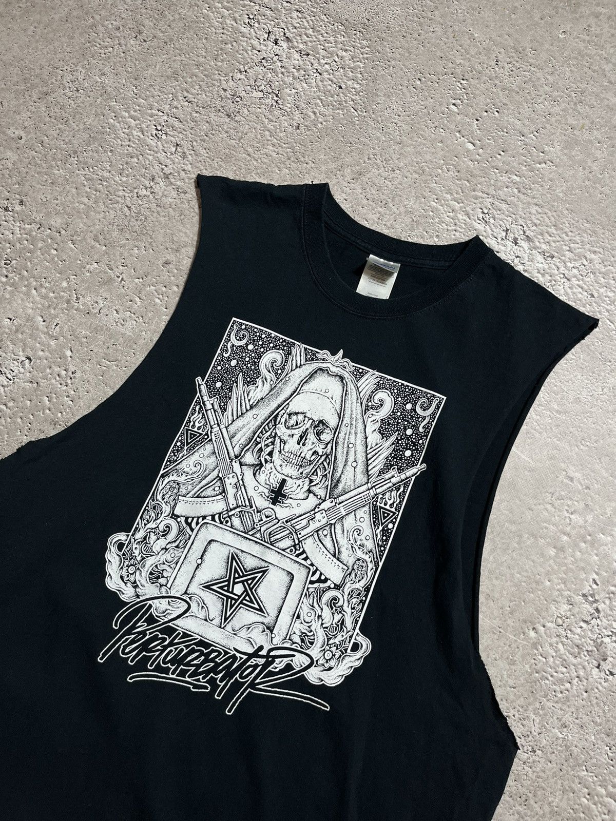Band Tees × Vintage Perturbator Band Tee Sleeveless Tank Top Darksynth Size US L / EU 52-54 / 3 - 2 Thumbnail