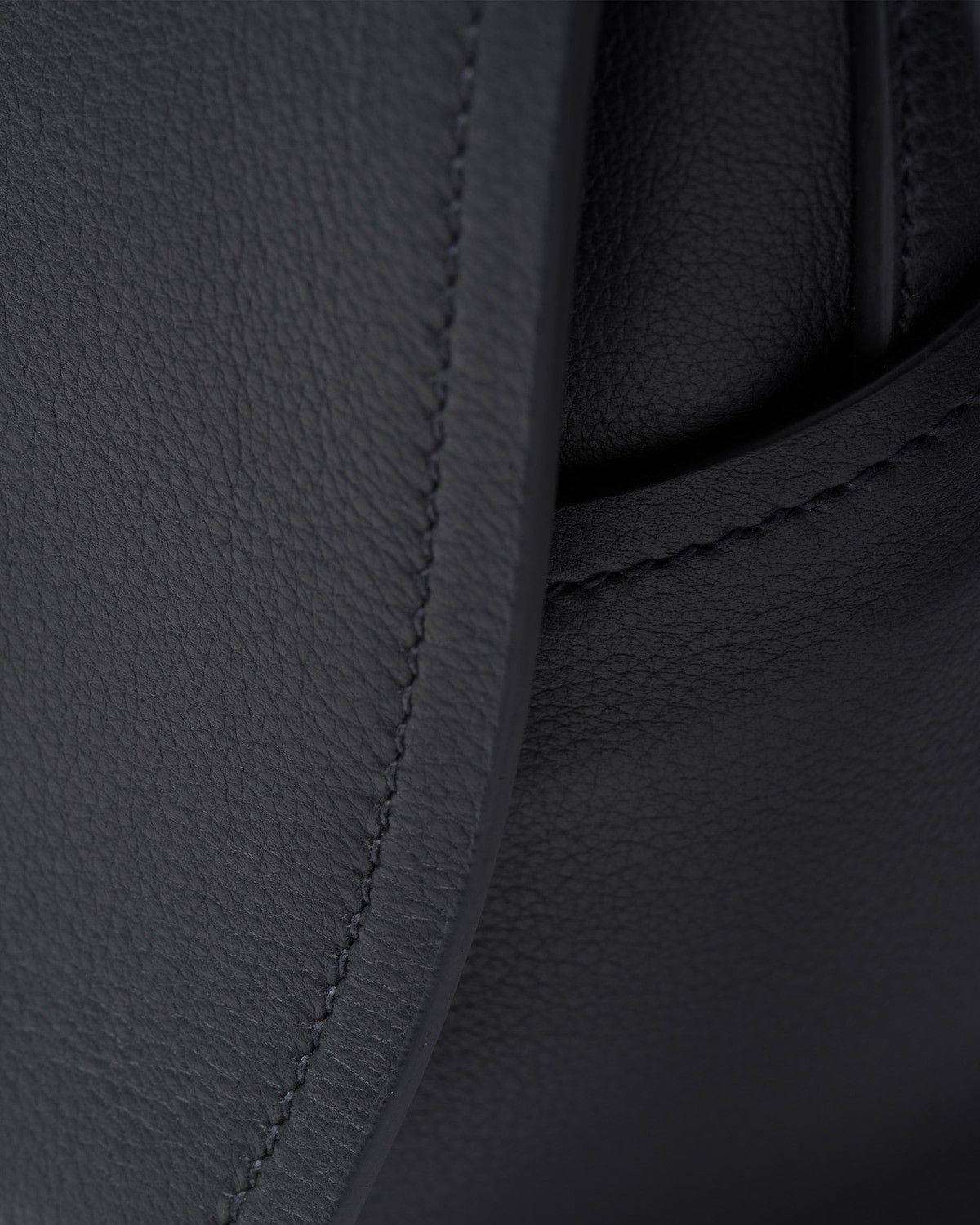 Prada o1bcso1str1025 Size: OS / Leather Bag in Black Size ONE SIZE - 5 Thumbnail