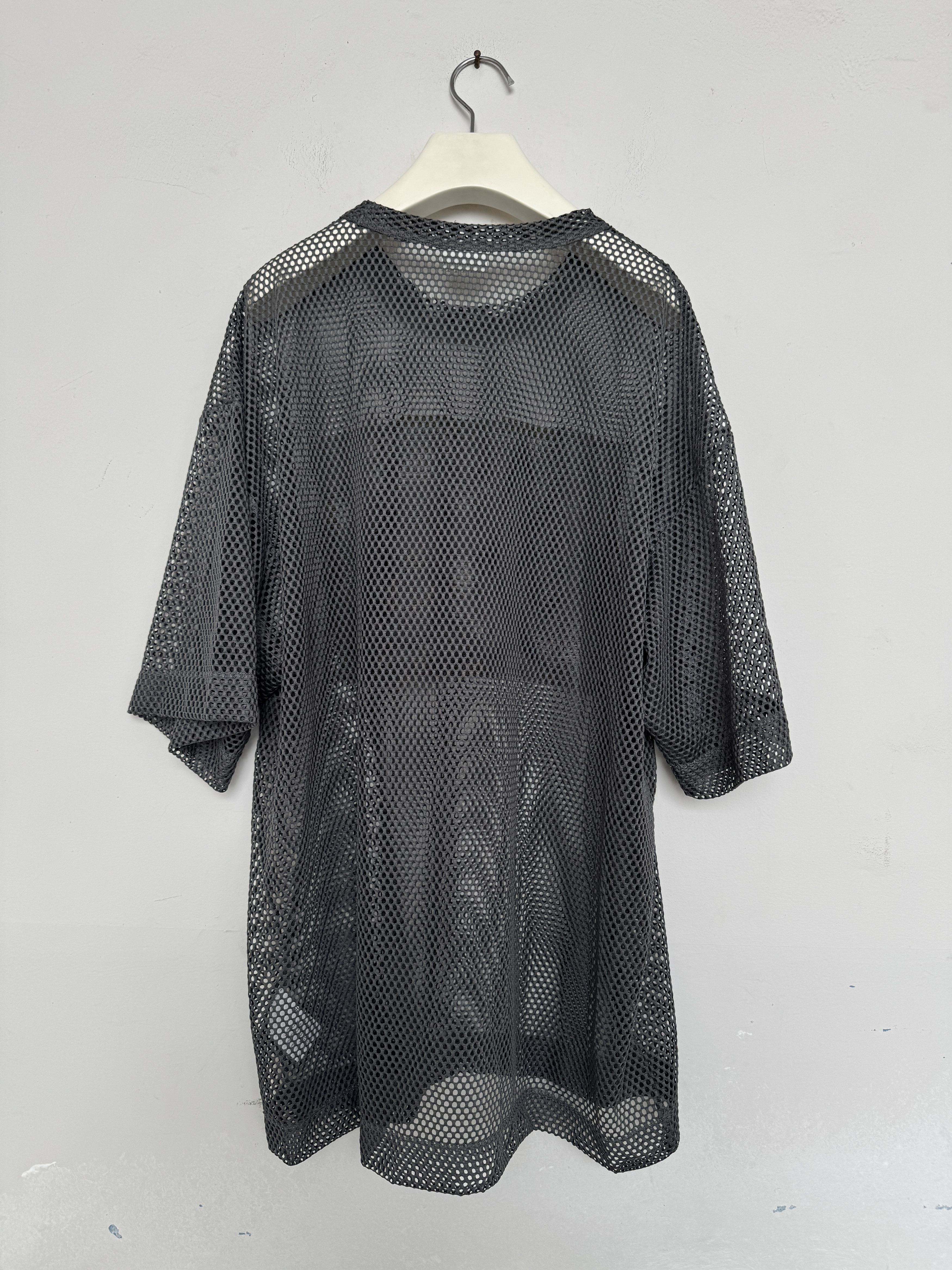 Dries Van Noten Dries Van Noten Gray Patch T-Shirt Size US M / EU 48-50 / 2 - 3 Thumbnail