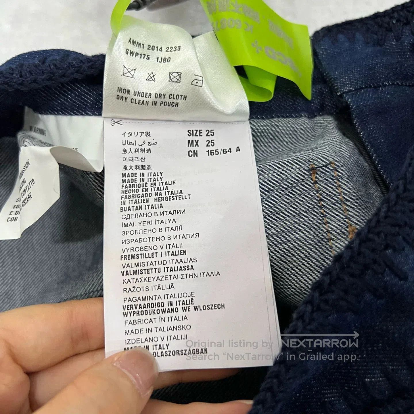 Miu Miu Miu Miu Blue Embroidered Denim Shorts. Size 25" / US 0 / IT 36 - 5 Thumbnail