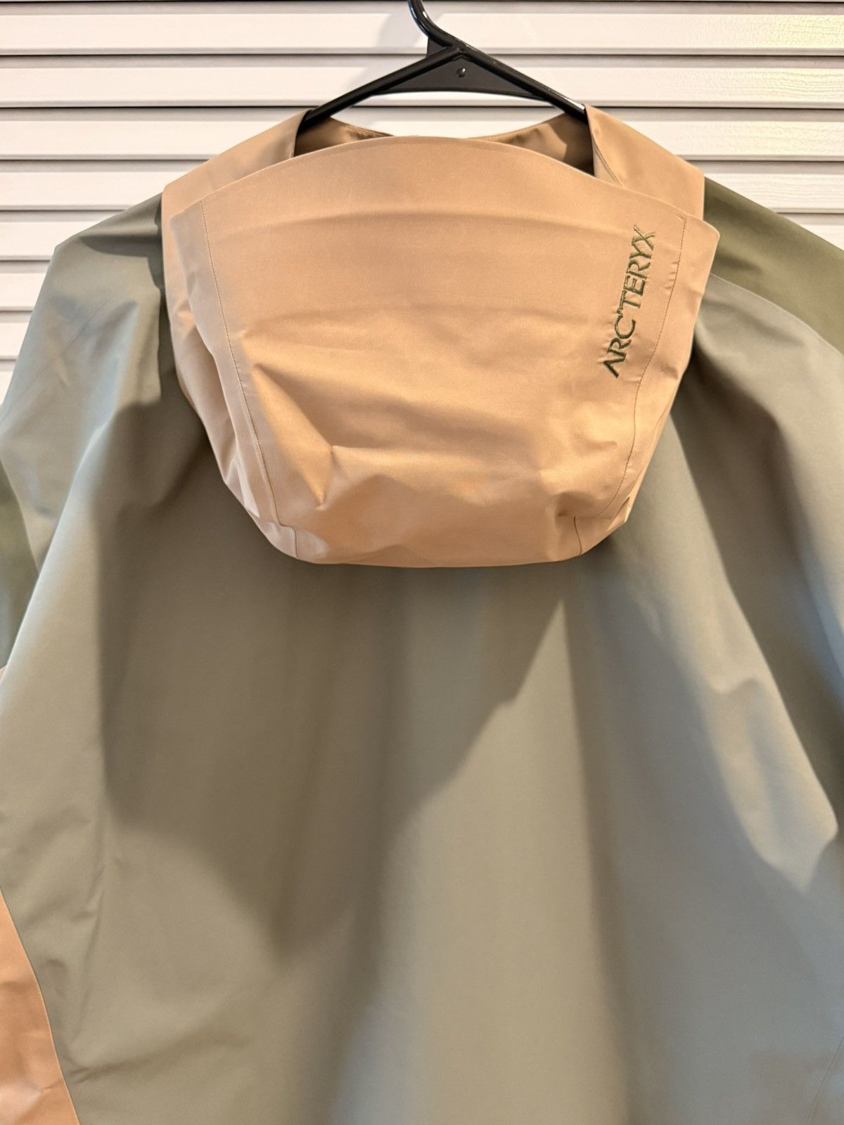 Arc'teryx Arcteryx Beta Jacket - Forage / Tatsu / Canvas Size US M / EU 48-50 / 2 - 8 Thumbnail