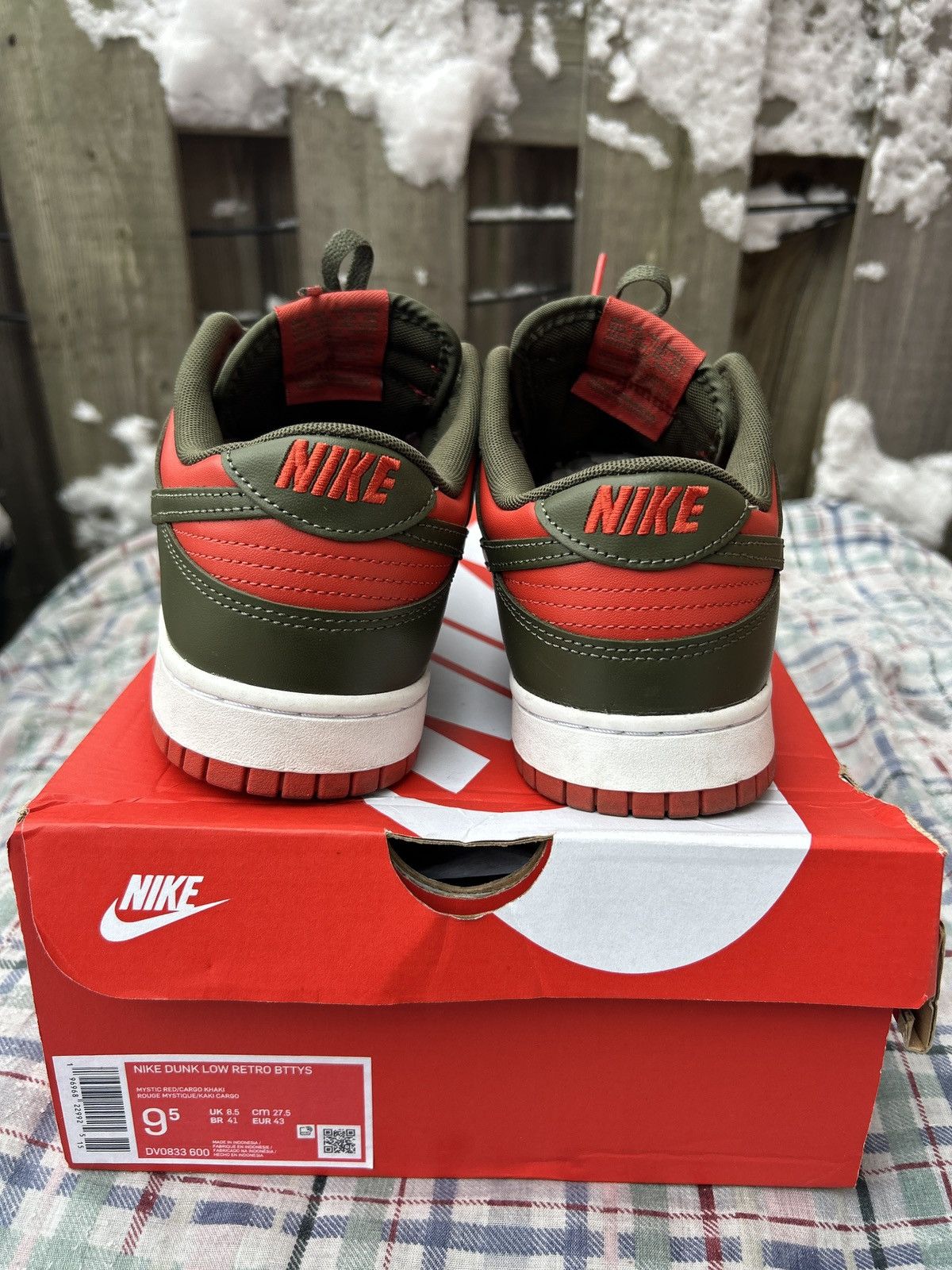Nike Nike Dunk Low Mystic Red / Cargo Khaki Green Size US 9.5 / EU 42-43 - 3 Thumbnail