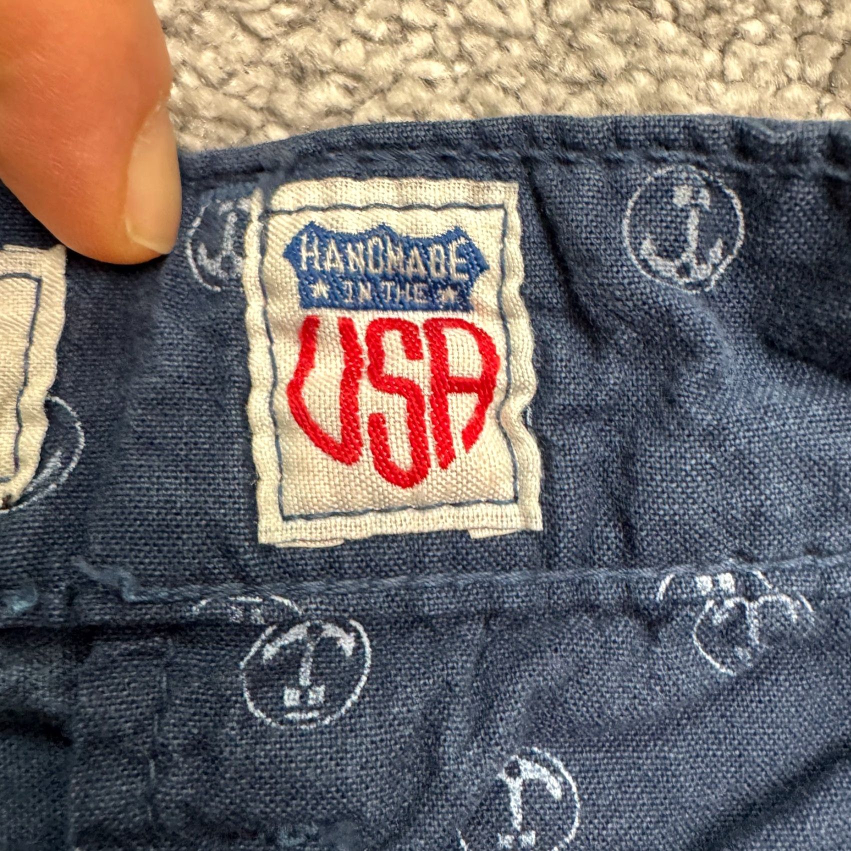 Vintage Iron & Resin Striped Bermuda Shorts Mens 32 Navy Blue Black Casual Outdoor USA Shorts Mens 32 Navy Blue Black Striped Bermuda Pockets Summer 90s? Size US 32 / EU 48 - 7 Thumbnail
