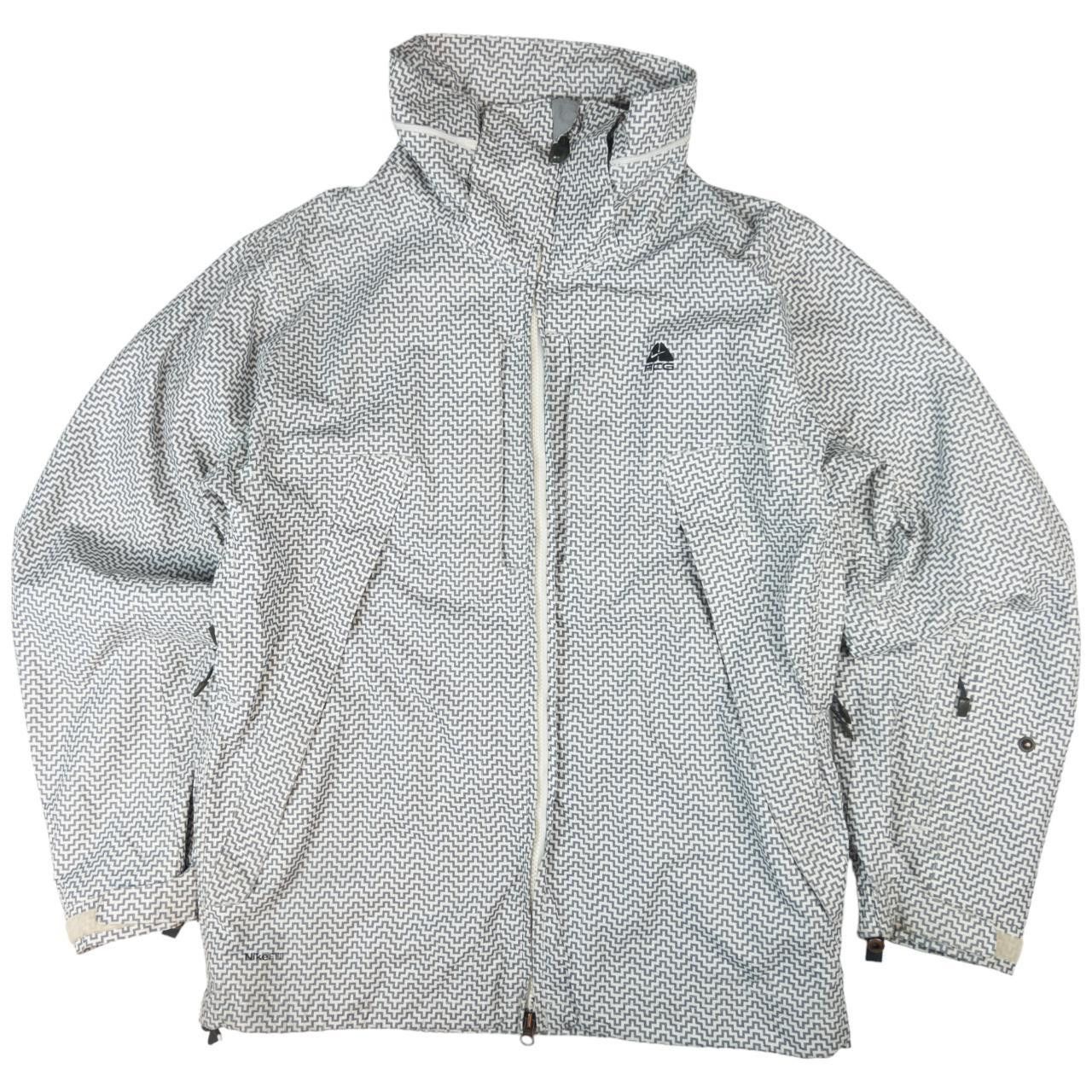 Nike ACG Vintage Nike ACG Zip Up Geometric Jacket Size L Size US L / EU 52-54 / 3 - 1 Thumbnail