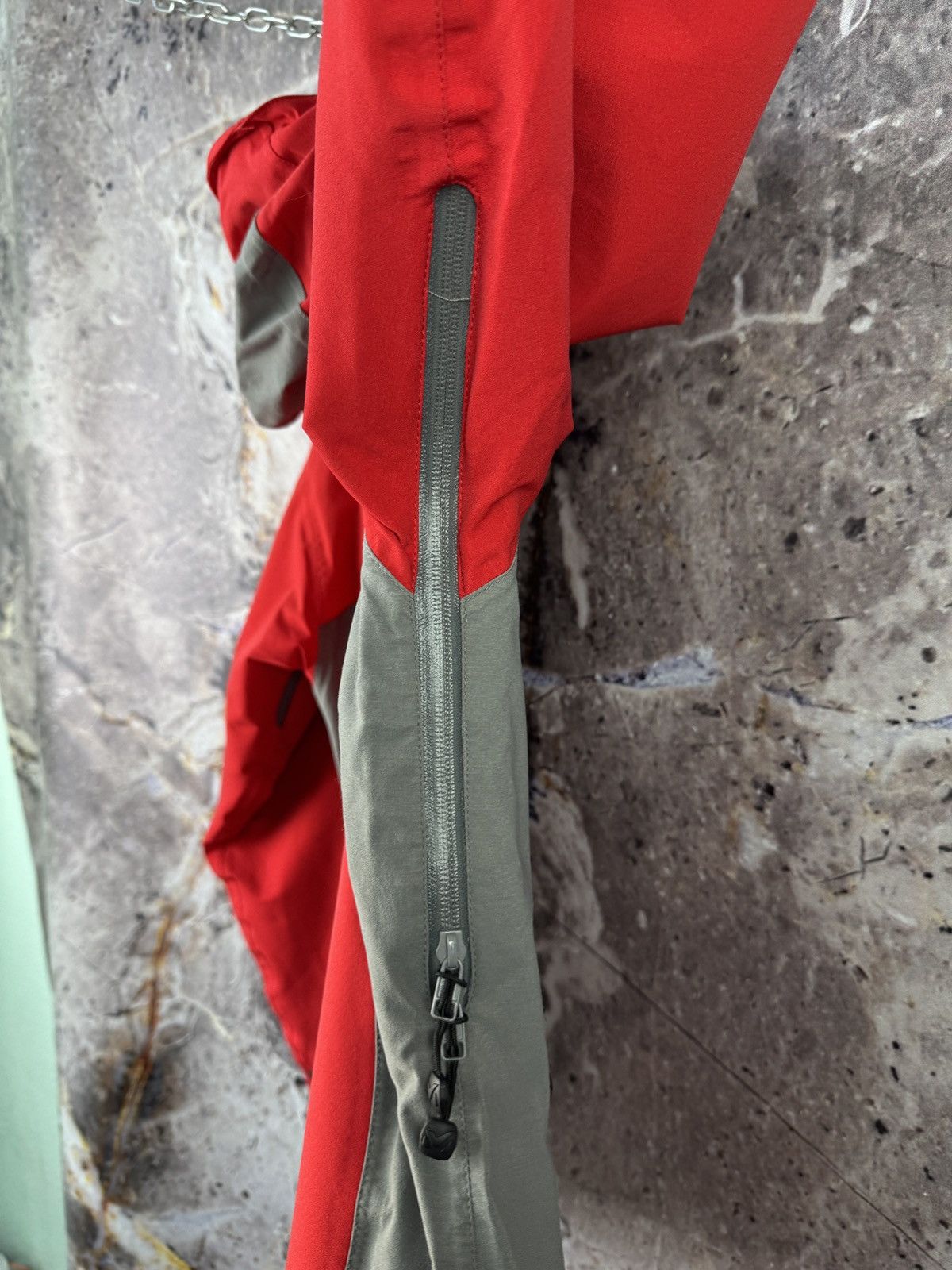 Other Women’s Millet Jacket Gore-Tex Outdoor Hiking Climbing Size M / US 6-8 / IT 42-44 - 21 Thumbnail