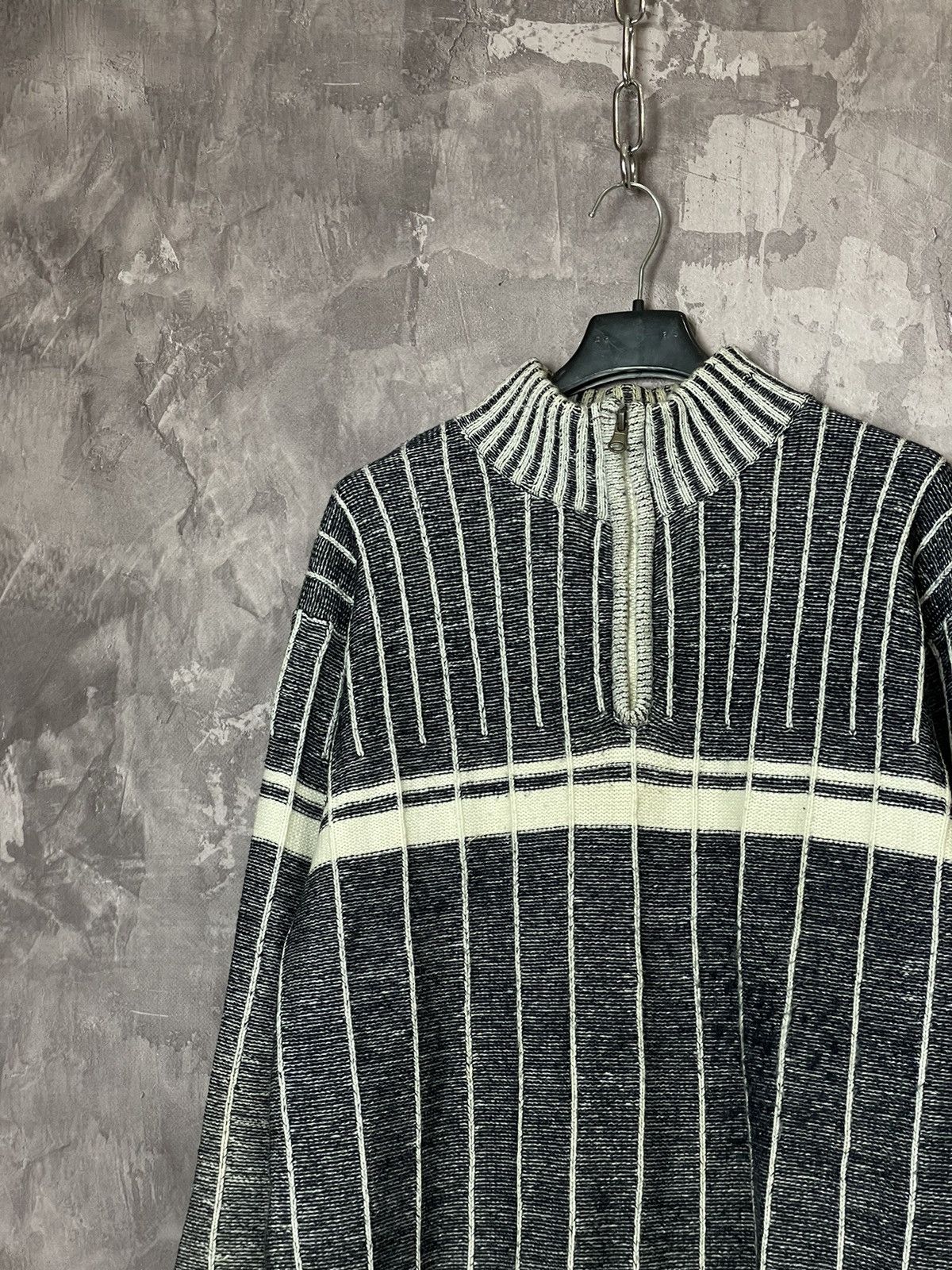Vintage Y2K VTG 1990s 3D Striped Knit Zip Sweater Japan Skinny Style Size US L / EU 52-54 / 3 - 7 Thumbnail