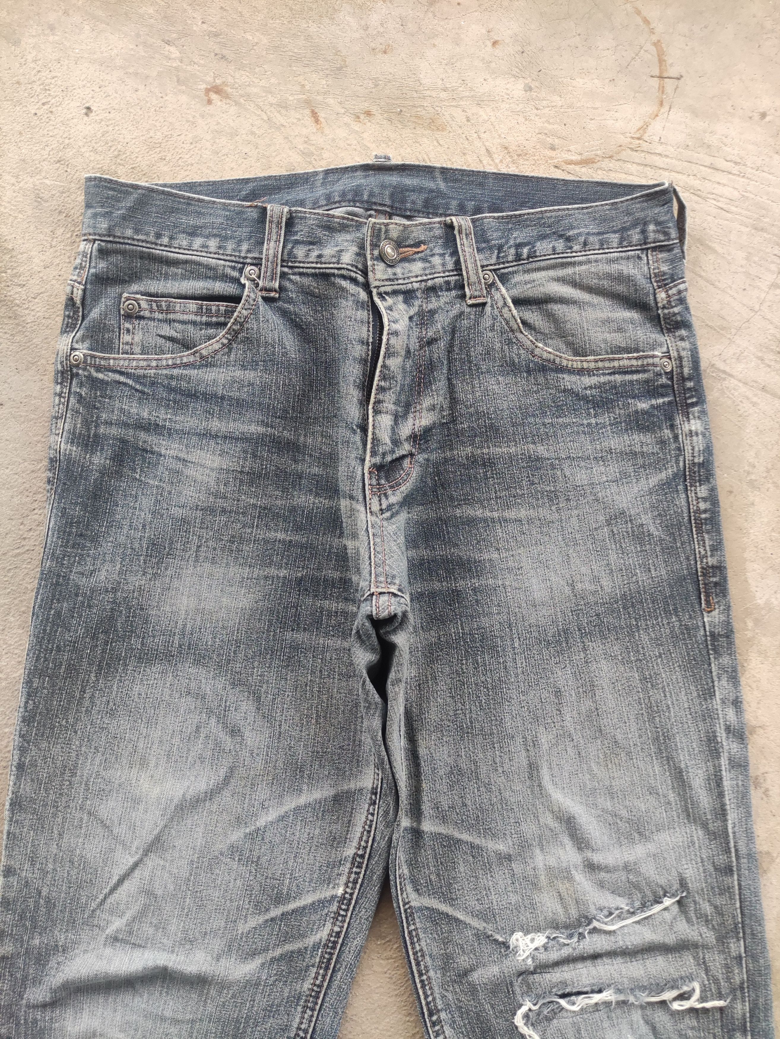 Japanese Brand Vintage Japanese Jean Distressed Faded Denim Size US 32 / EU 48 - 3 Thumbnail