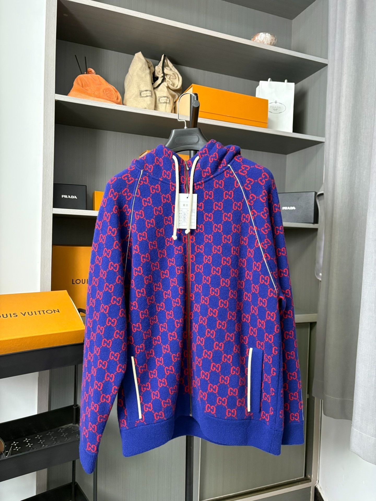 Gucci Gucci Retro Wool Blue Sweater S Men Size US S / EU 44-46 / 1 - 1 Thumbnail