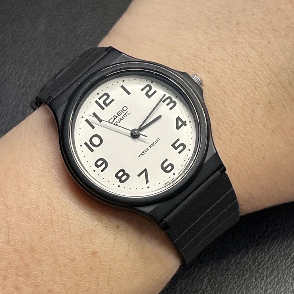 Casio × Japanese Brand Minimalist Classic Retro Casio Black Watch – Streetwear Y2K Size ONE SIZE - 4 Thumbnail