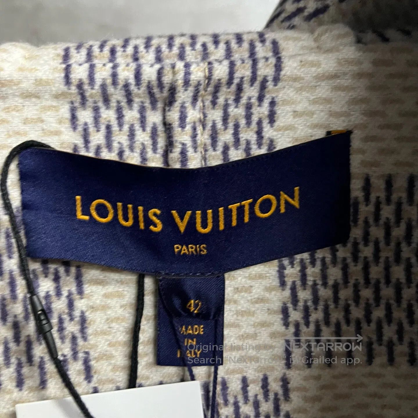 Louis Vuitton Louis Vuitton size 42 Solid-colored, waist-tightened, hoode Size XL / US 12-14 / IT 48-50 - 2 Thumbnail