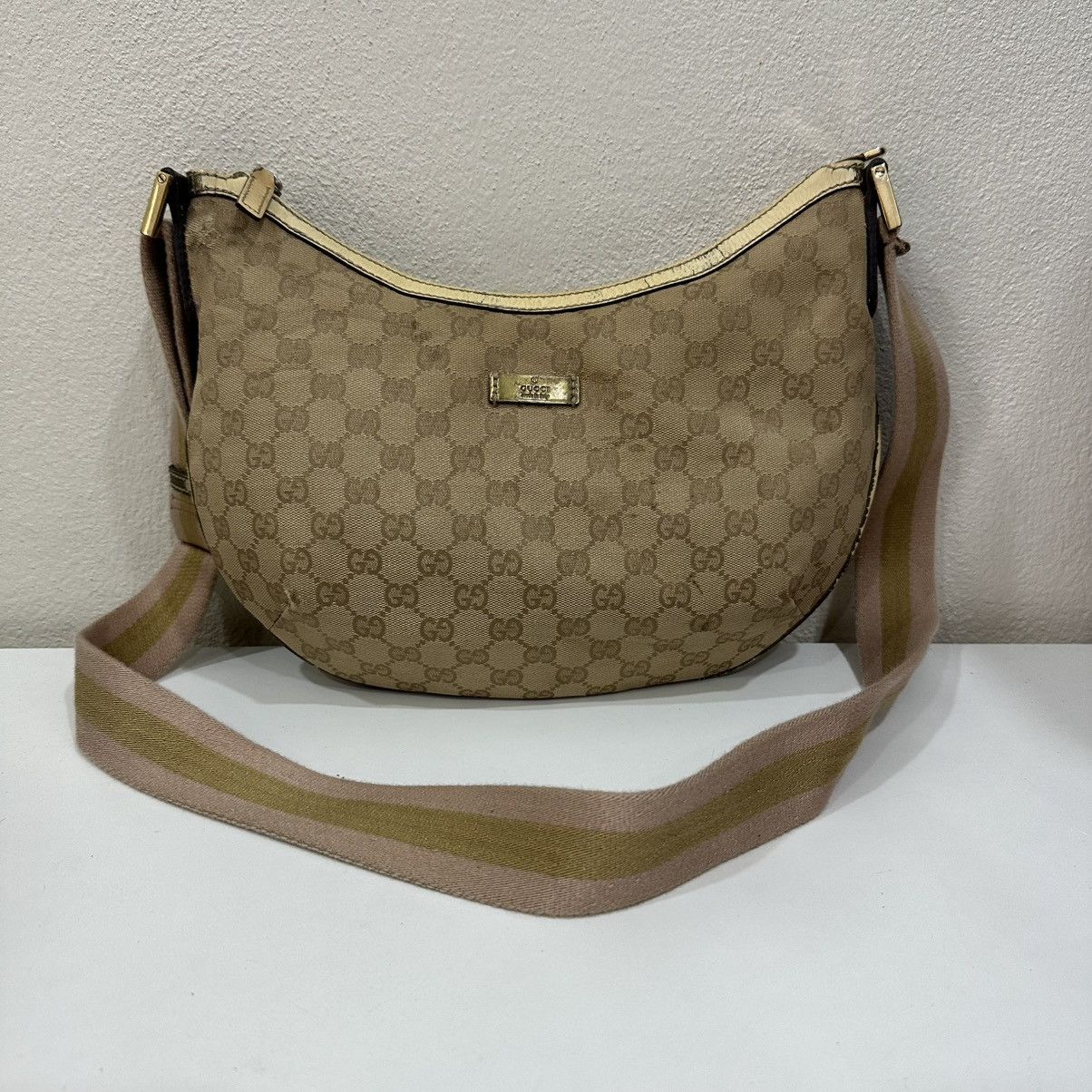 Gucci GUCCI GG HALF MOON CANVAS CROSSBODY BAG 18 Size ONE SIZE - 2 Thumbnail
