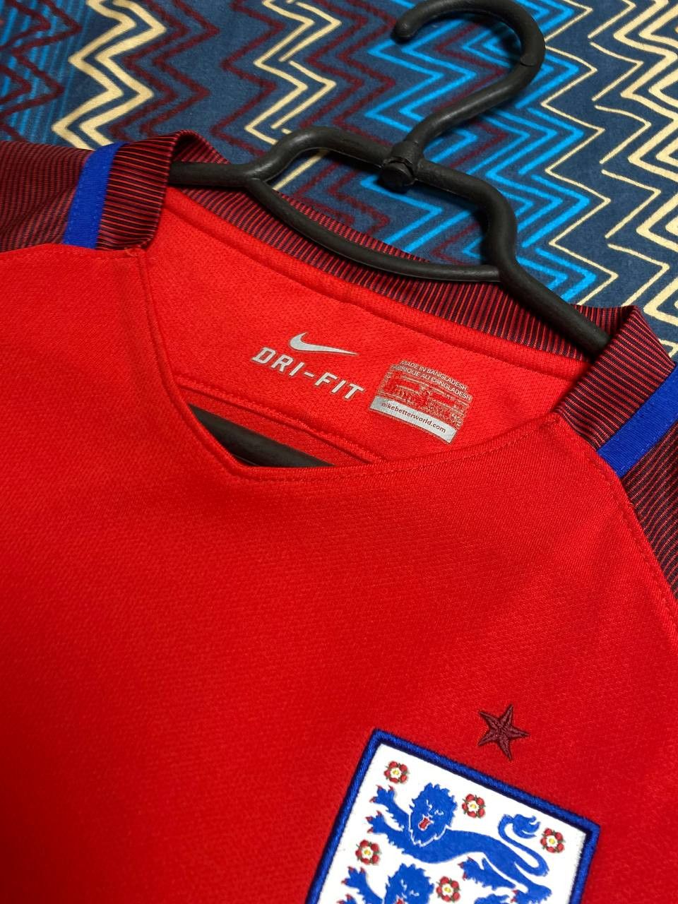 Nike T-Shirt Nike Football England logo Y2K Jerseys Vintage Size US XL / EU 56 / 4 - 2 Thumbnail