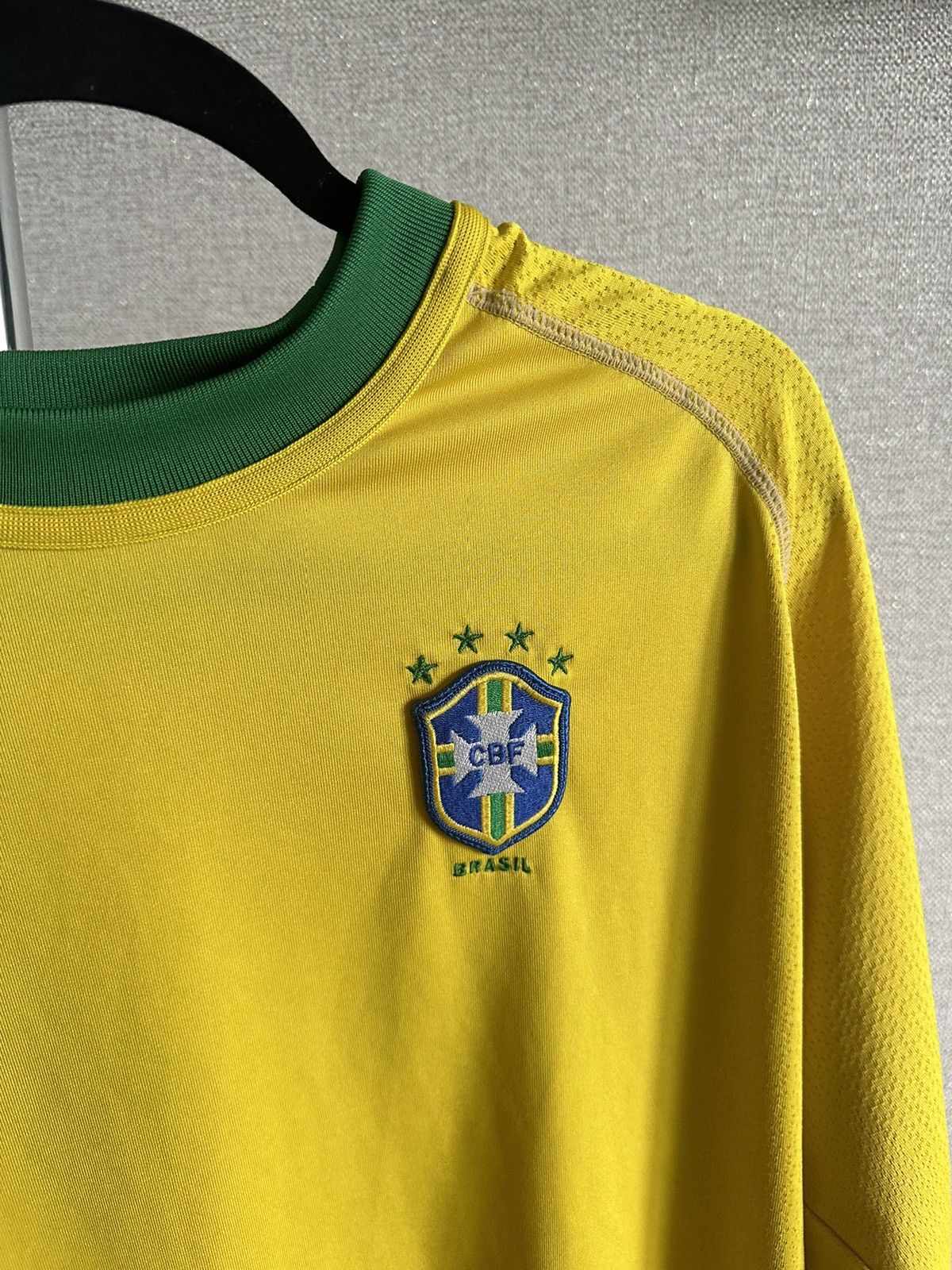 Nike 2000 Nike Brazil Vintage Home Soccer Jersey Size US L / EU 52-54 / 3 - 5 Thumbnail