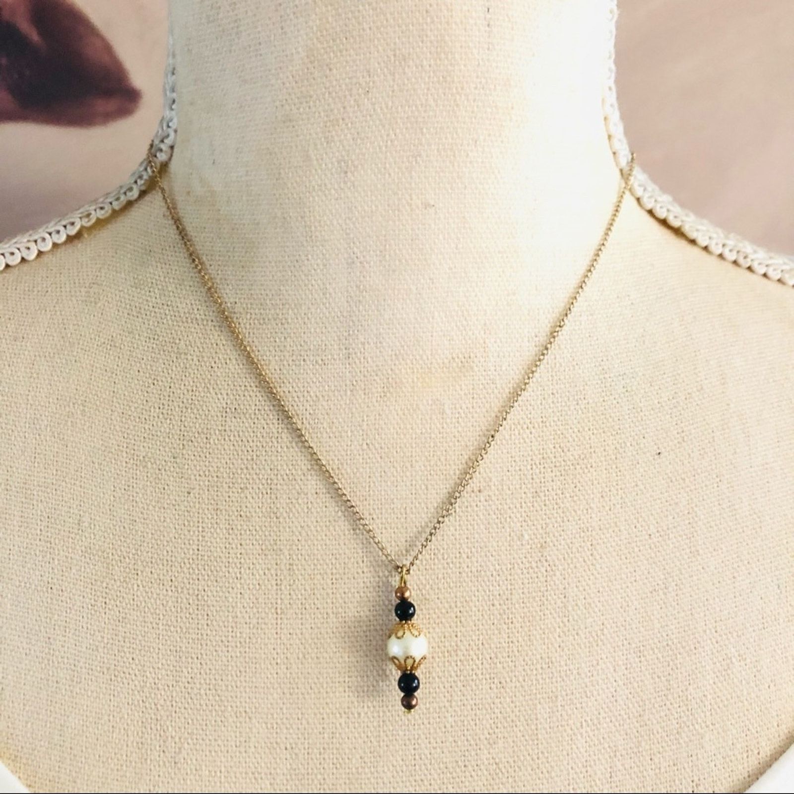Vintage Vintage repurpose filigree caged pearl necklace Size ONE SIZE - 1 Thumbnail