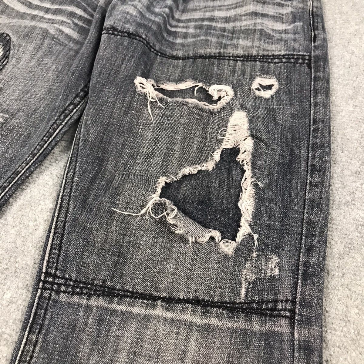 If Six Was Nine × Japanese Brand SEMANTICDESIGN RIPPED DISTRESSED BLACK FADED DENIM PANTS Size US 30 / EU 46 - 5 Thumbnail