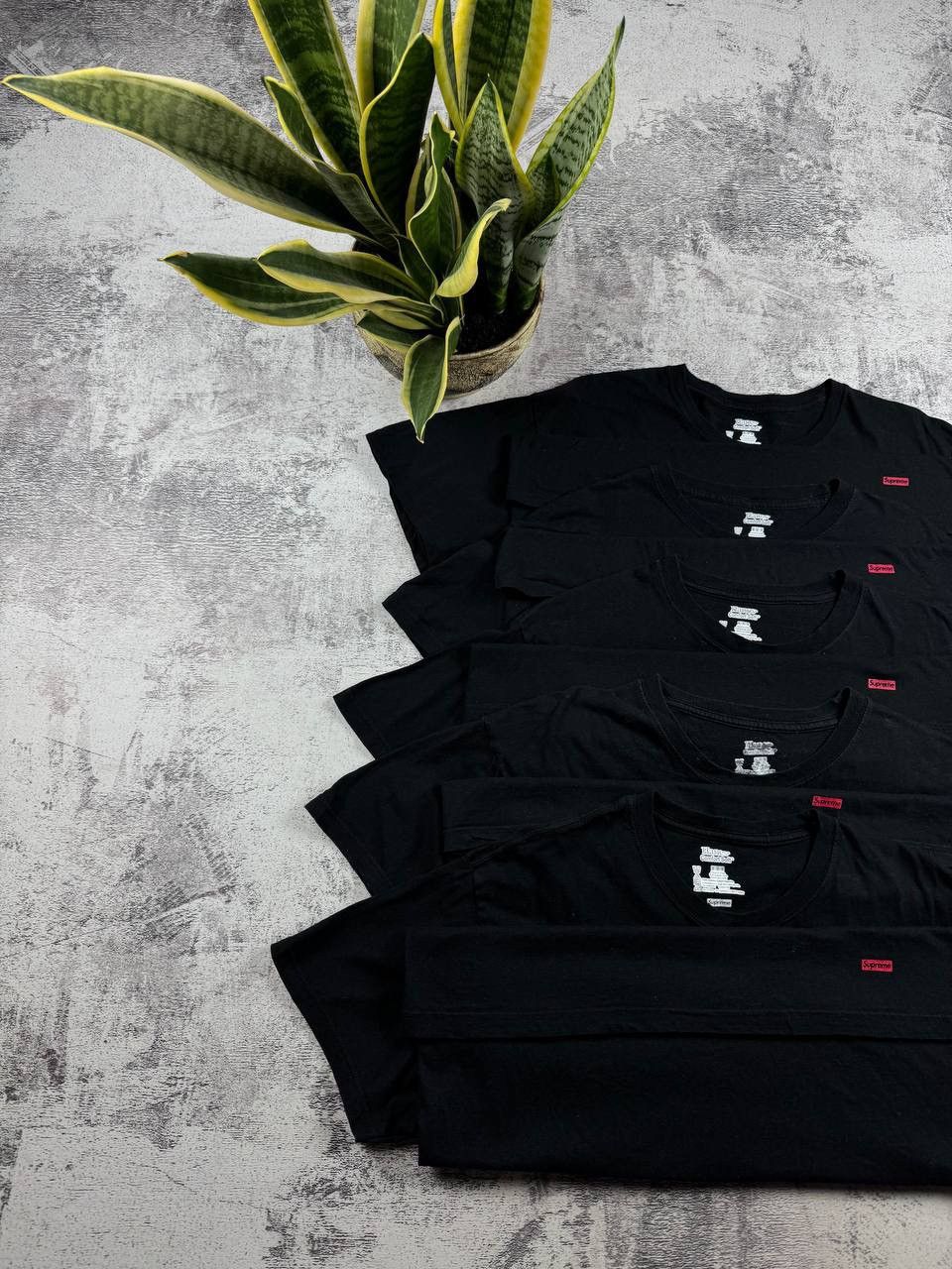 Supreme x5 Supreme Hanes Men’s M Size Black Comfort Soft Basic Cotton Jersey T-Shirt Tee Size US M / EU 48-50 / 2 - 2 Thumbnail