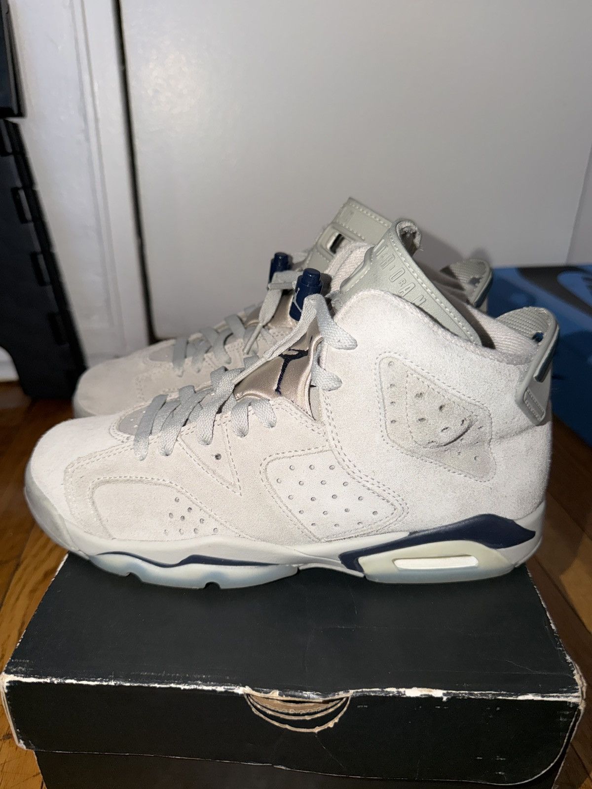 Jordan Brand Georegetown 6’s 6.5Y Size US 6.5 / EU 39-40 - 4 Thumbnail