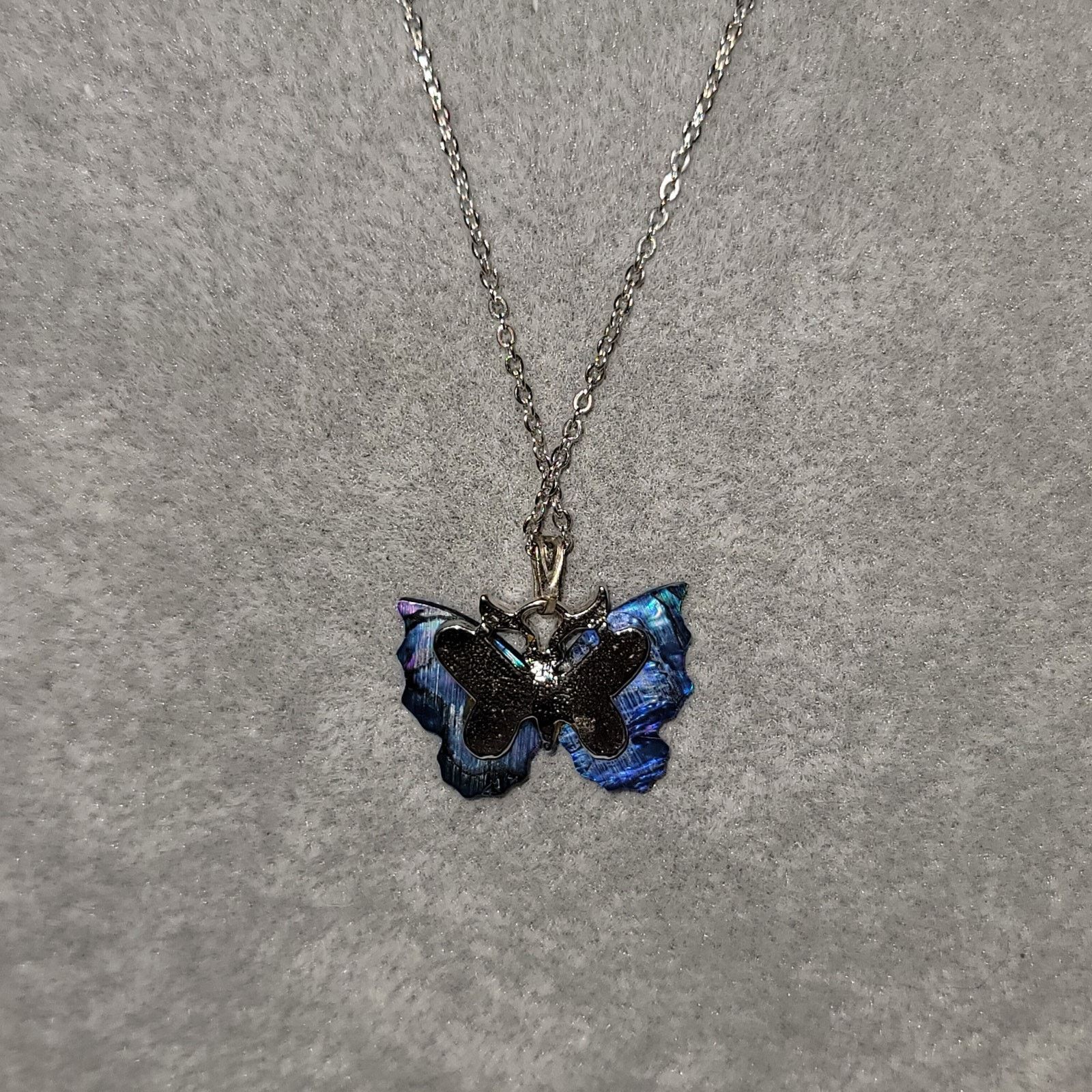 Vintage VTG c1980s Nakagawa Abalone Butterfly Pendant & 18" Chain Size ONE SIZE - 3 Thumbnail
