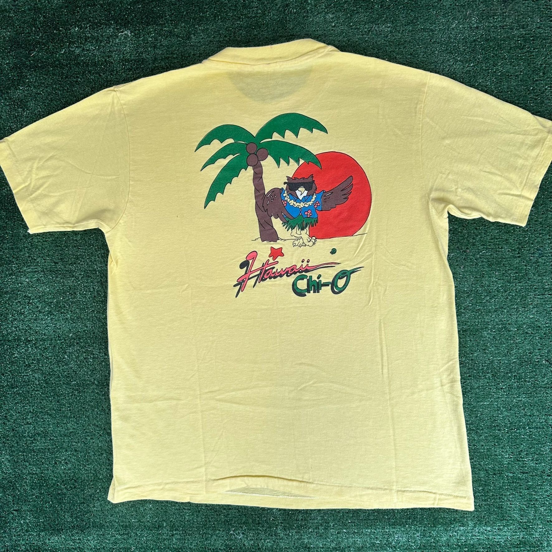 Vintage Vintage 80s Chi Omega Hawaii Owl T-Shirt Luau Boxy Pastel Ye Size US L / EU 52-54 / 3 - 1 Thumbnail