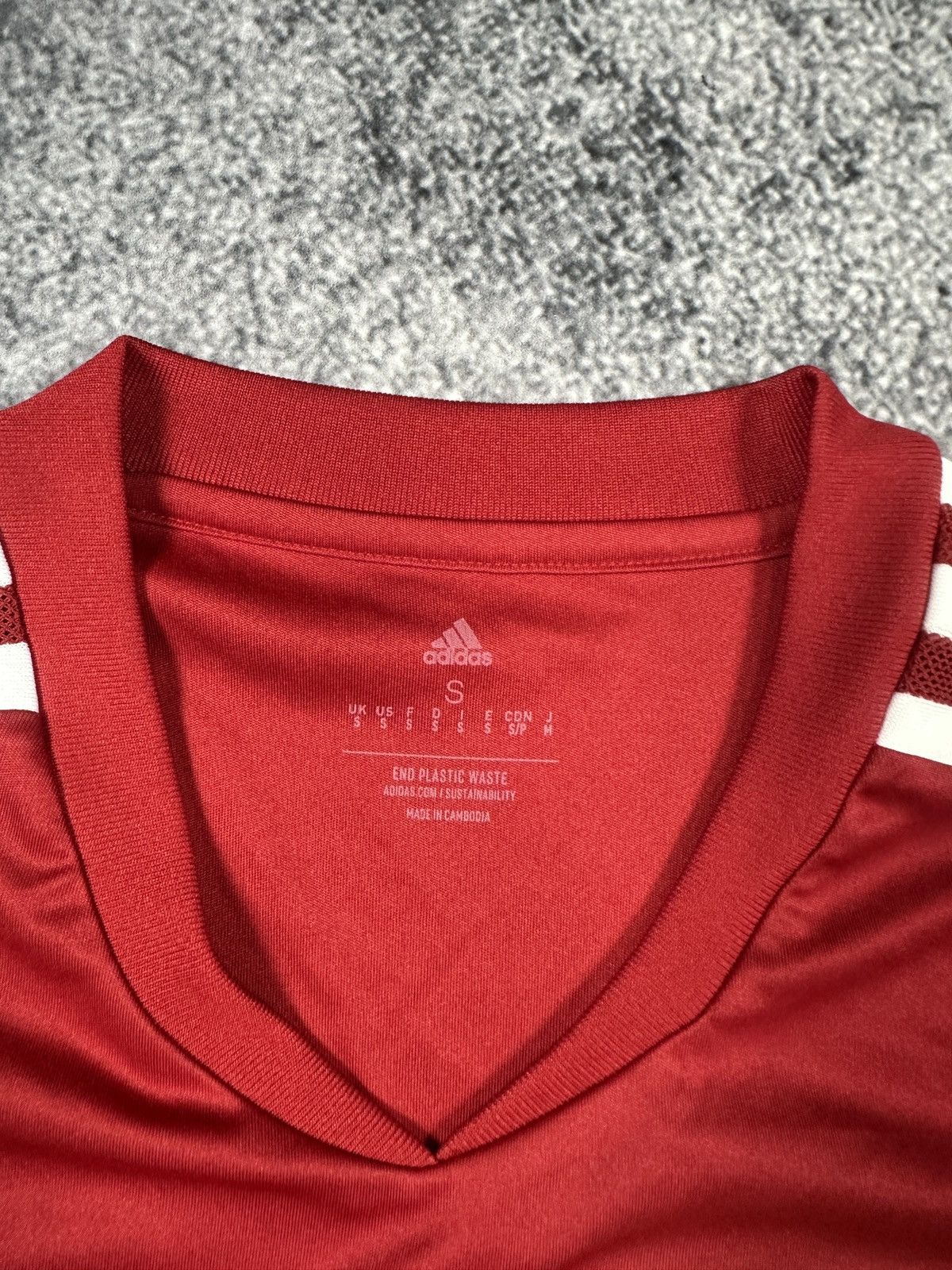 Adidas Adidas Union Berlin Soccer Jersey Blokecore Rare Style S Size US S / EU 44-46 / 1 - 3 Thumbnail