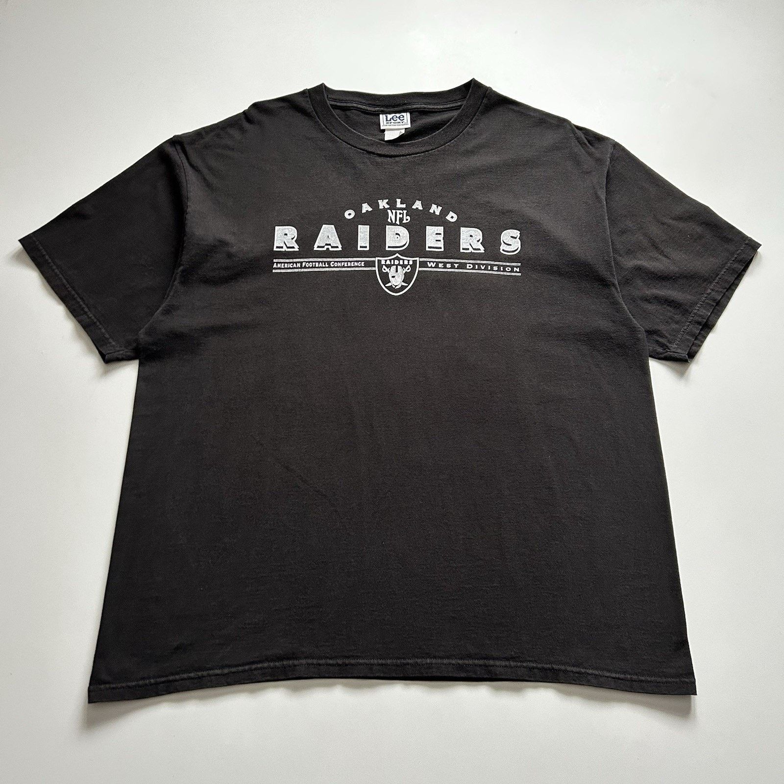 Vintage 90s NFL Oakland Raiders Football T-Shirt XL Faded