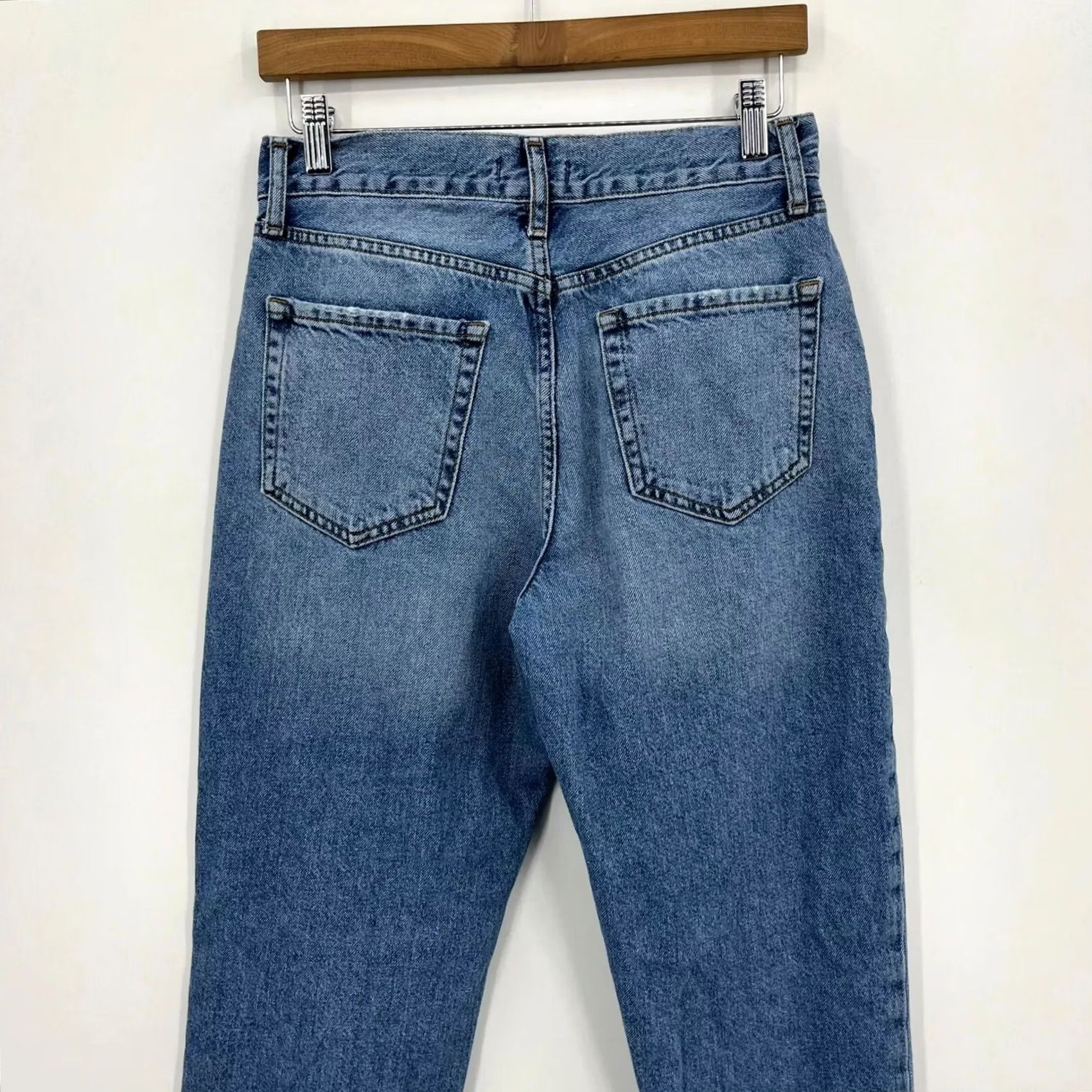 Forever 21 FOREVER 21 Jeans Women's 26 Blue High Rise Straight Fray Medium Wash (Regular) 5-Pocket Denim Size 26" / US 2 / IT 38 - 6 Thumbnail