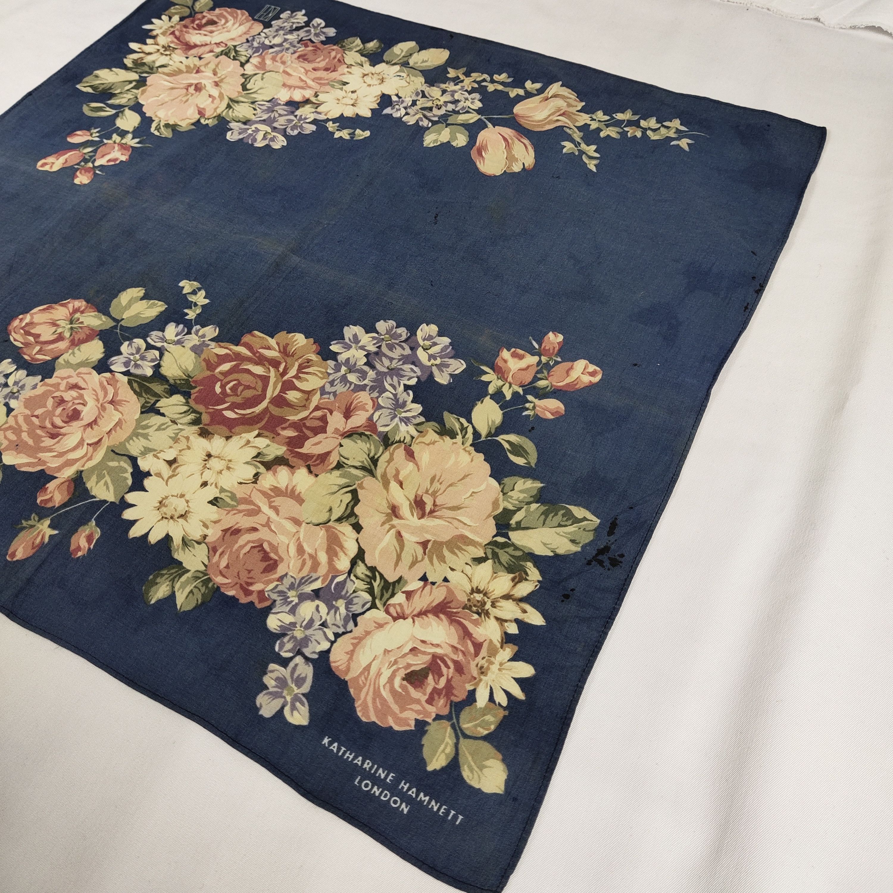 Katharine Hamnett London × Vintage Katharine Hamnett Handkerchief / Neckerchief / Bandana Size ONE SIZE - 4 Thumbnail