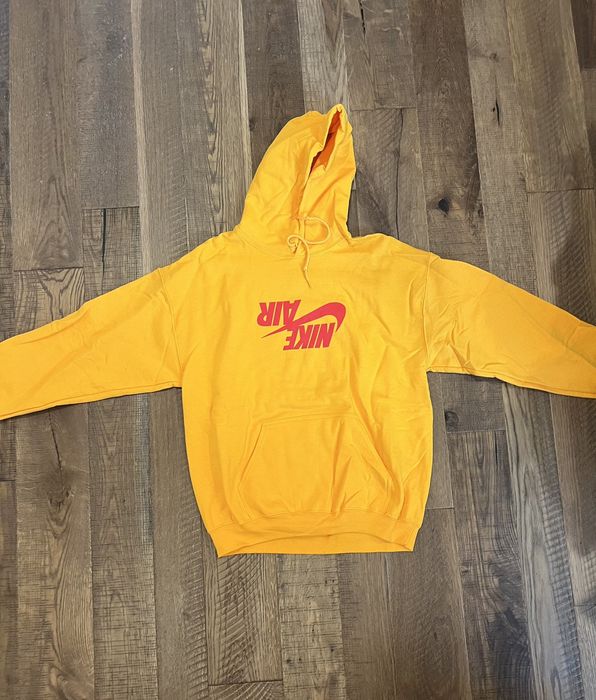 Travis scott jordan hoodie yellow hot sale