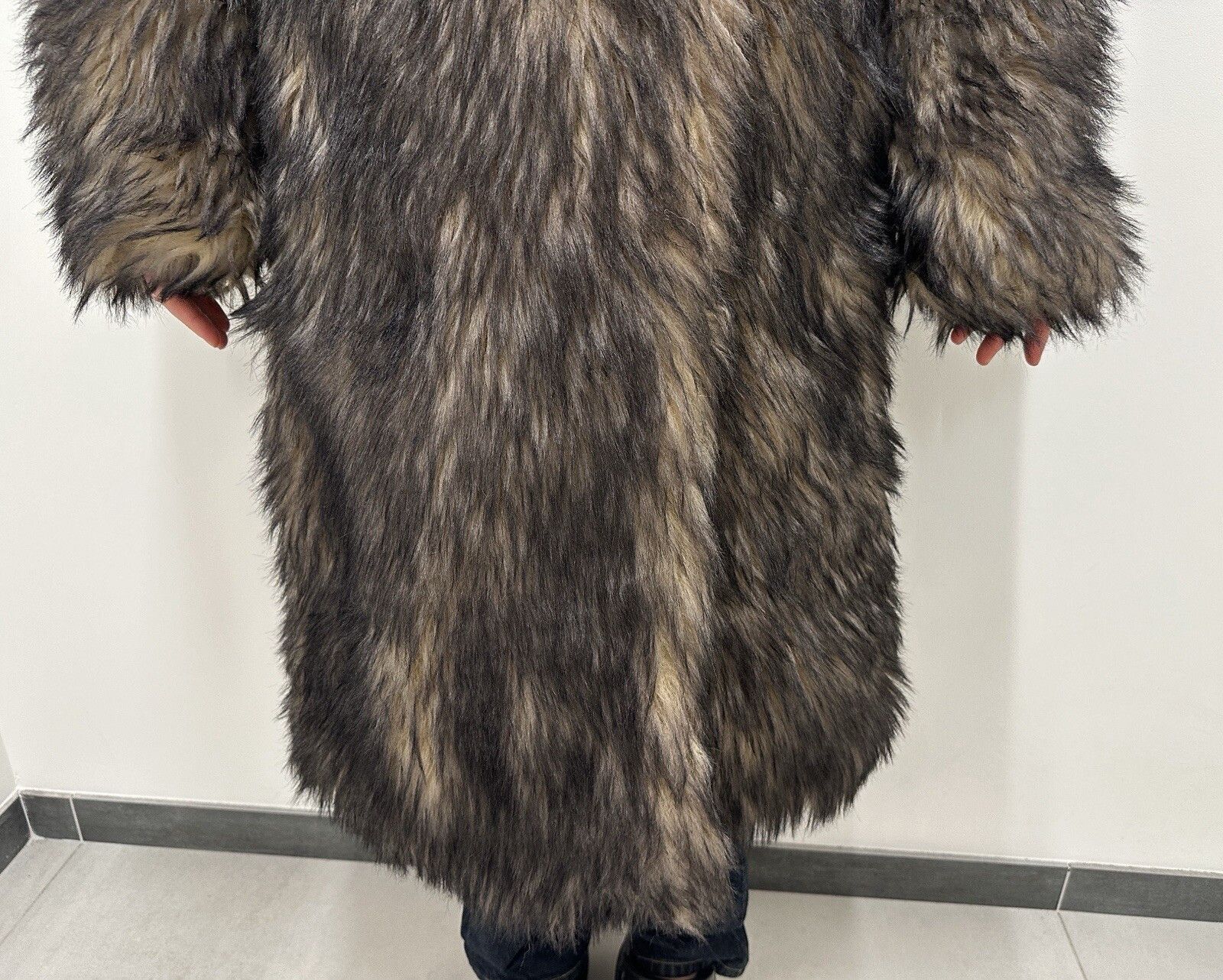 H&M × Paco Rabanne Paco Rabane H&M Faux Fuzzy Fur Long Coat Rare Size S / US 4 / IT 40 - 10 Thumbnail
