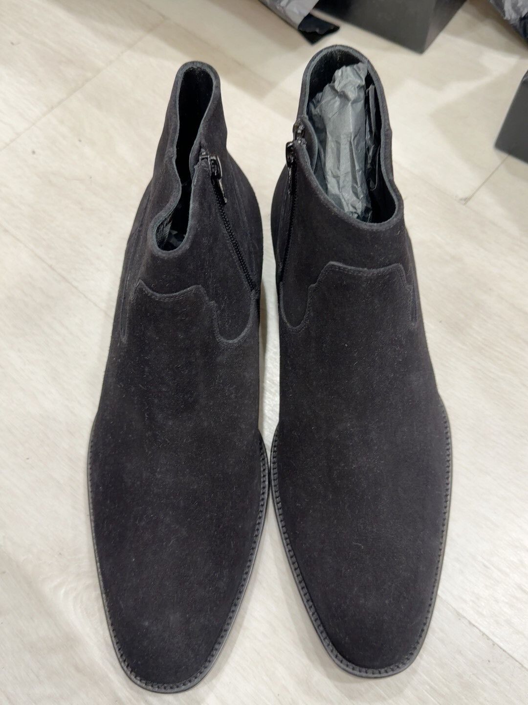 Saint Laurent Paris Saint Laurent Black Leather Ankle Boots Size US 9.5 / EU 42-43 - 1 Thumbnail