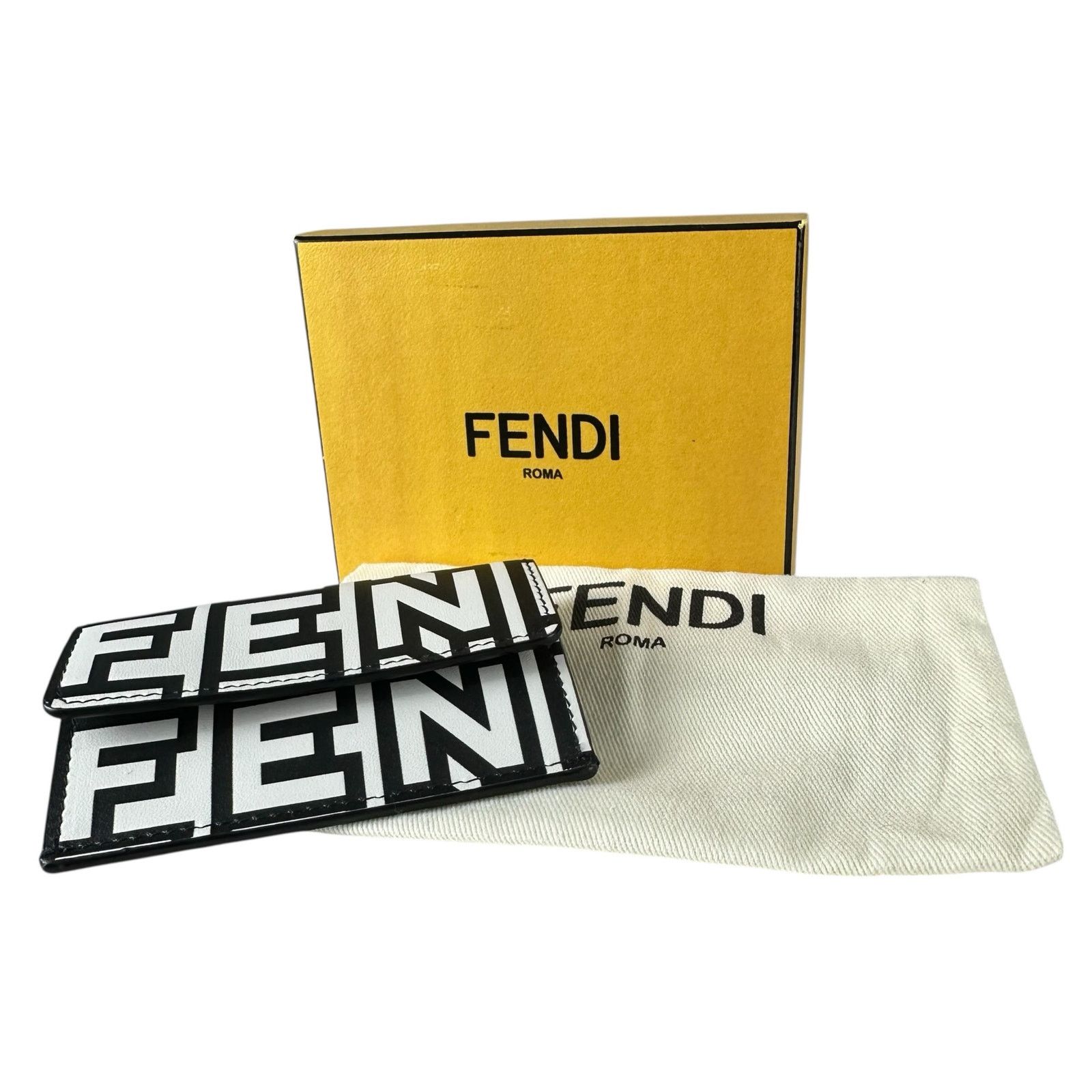 Fendi Fendi x Marc Jacobs Roma Wallet Size ONE SIZE - 2 Thumbnail