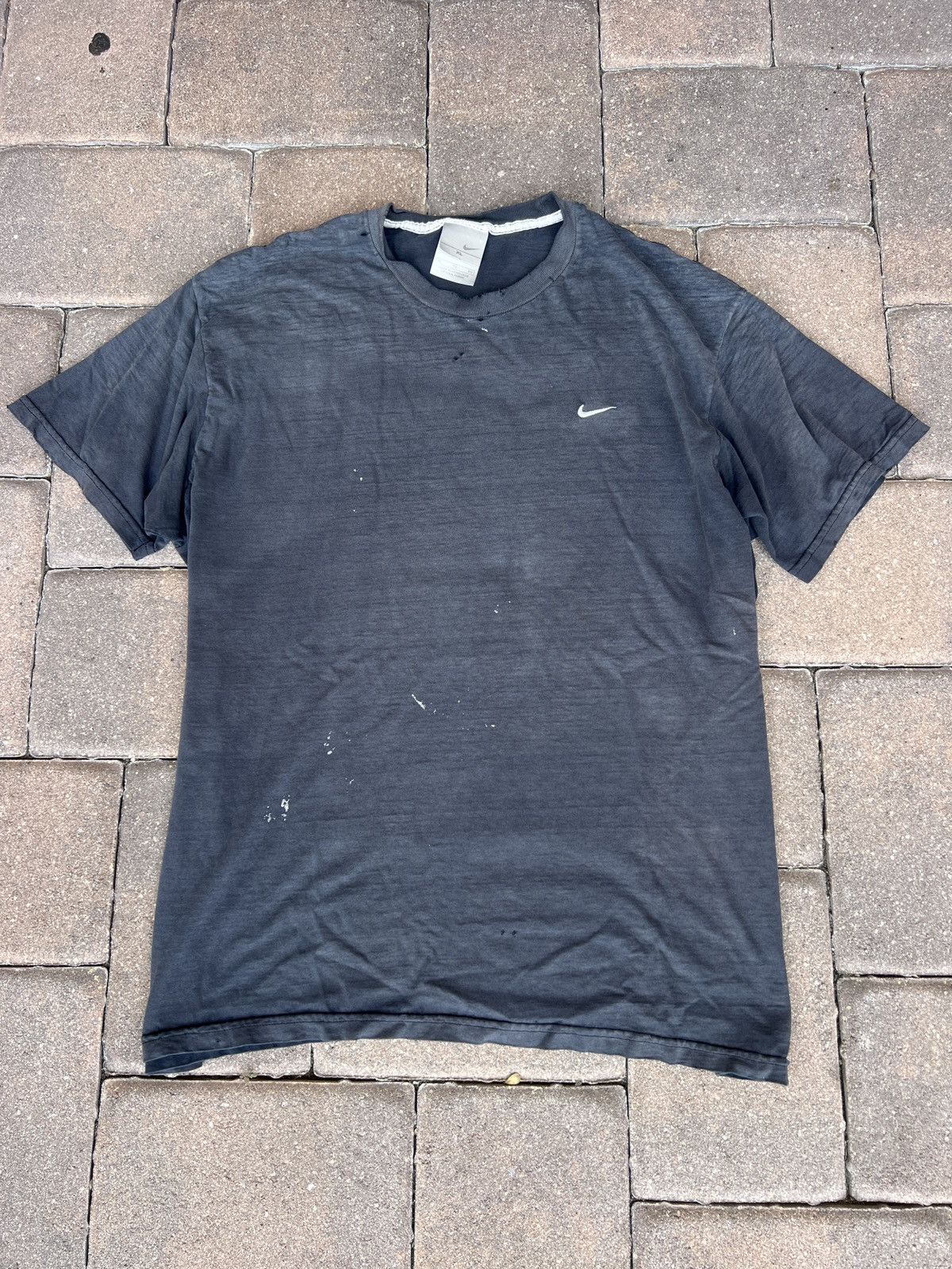 Nike Vintage Faded Distressed Nike T-Shirt Y2K Size US XL / EU 56 / 4 - 1 Thumbnail