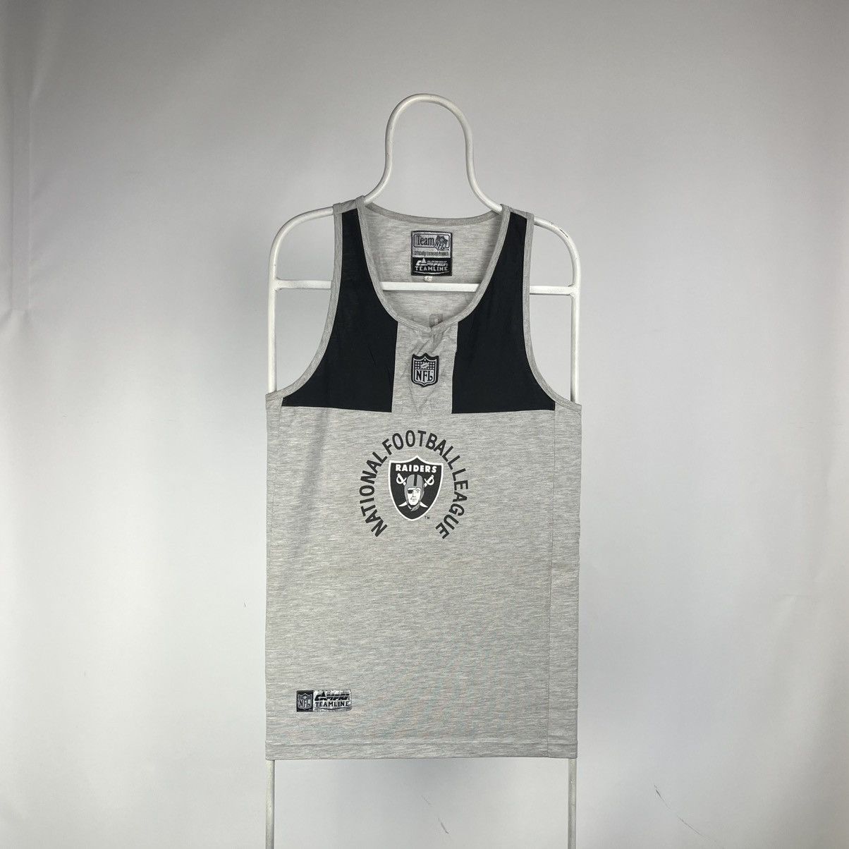NFL Vintage National Football League Raiders tank top size Large Size US L / EU 52-54 / 3 - 1 Thumbnail