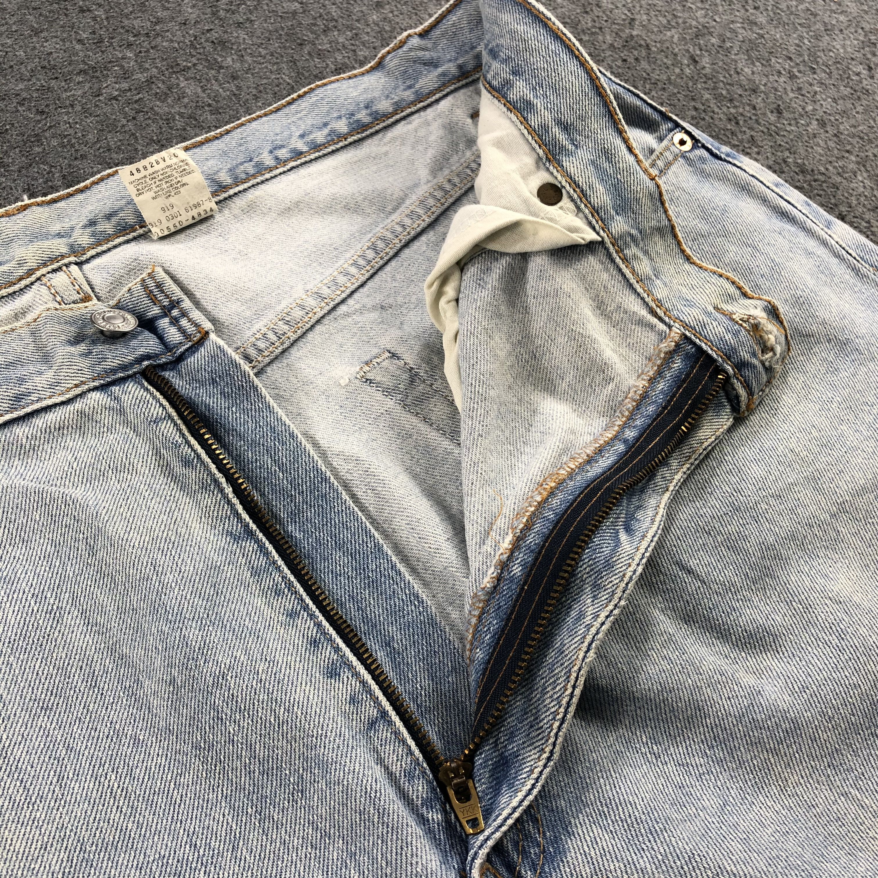 Levi's Vintage 90s Light Wash Levis 550 Jeans-J1985 Size US 40 / EU 56 - 9 Thumbnail