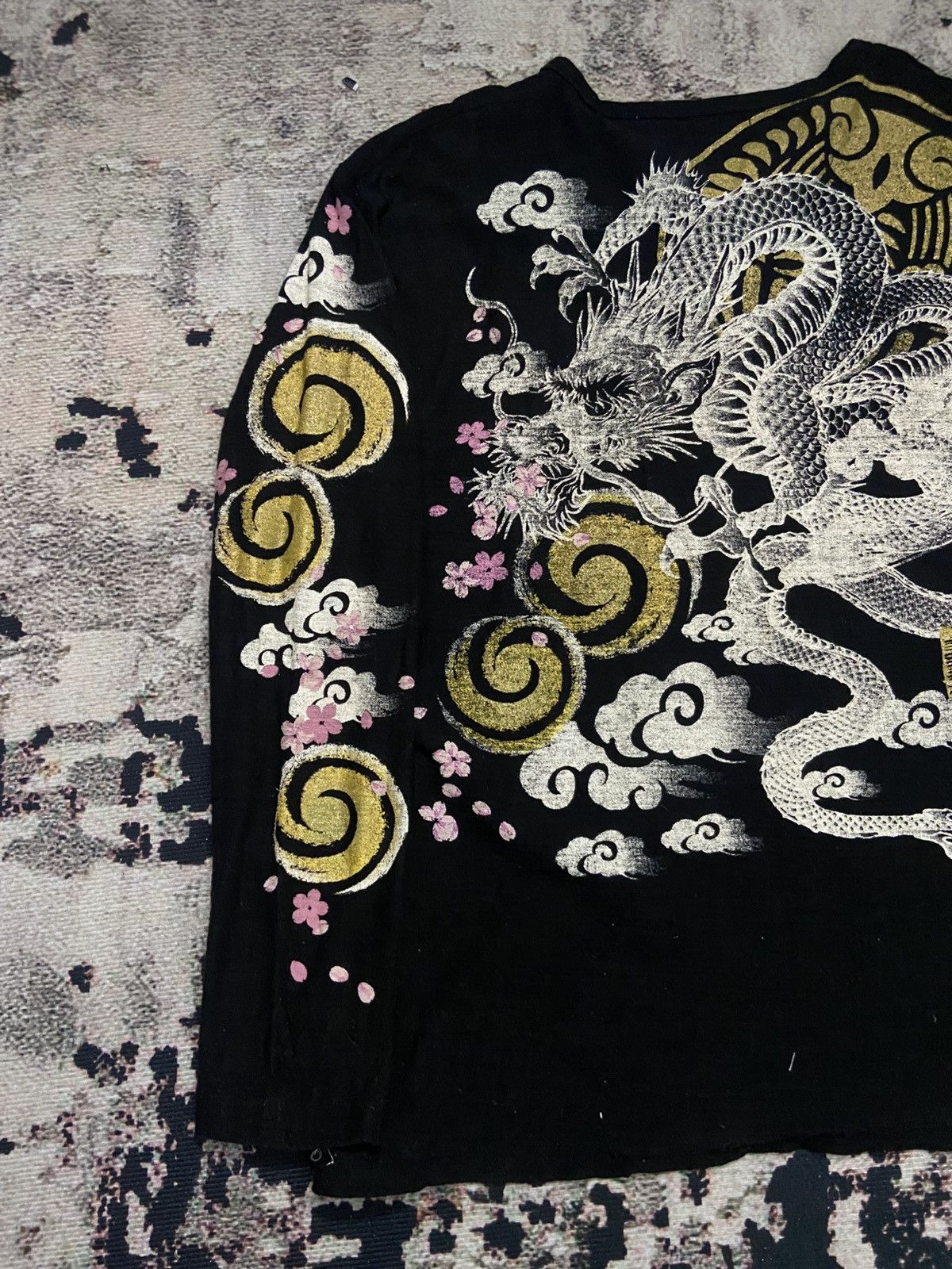 Japanese Brand Hana Tabigakudan Dragon Longsleeve Tee 🐉 Size US L / EU 52-54 / 3 - 12 Thumbnail