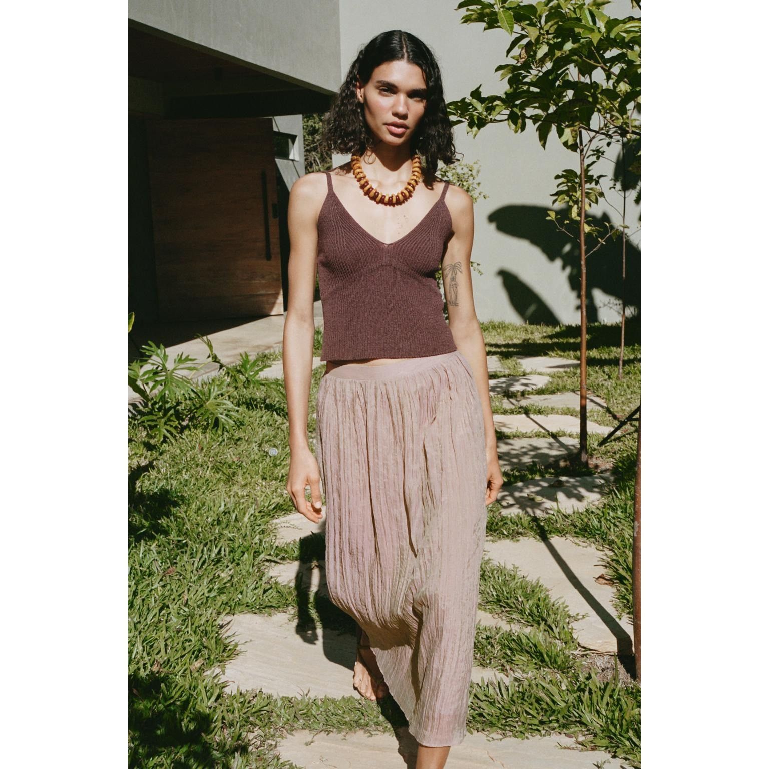 Zara Zara Wrinkle Effect Elastic Waist Pale Pink Lined Midi Skirt Size 27" / US 4 / IT 40 - 1 Thumbnail