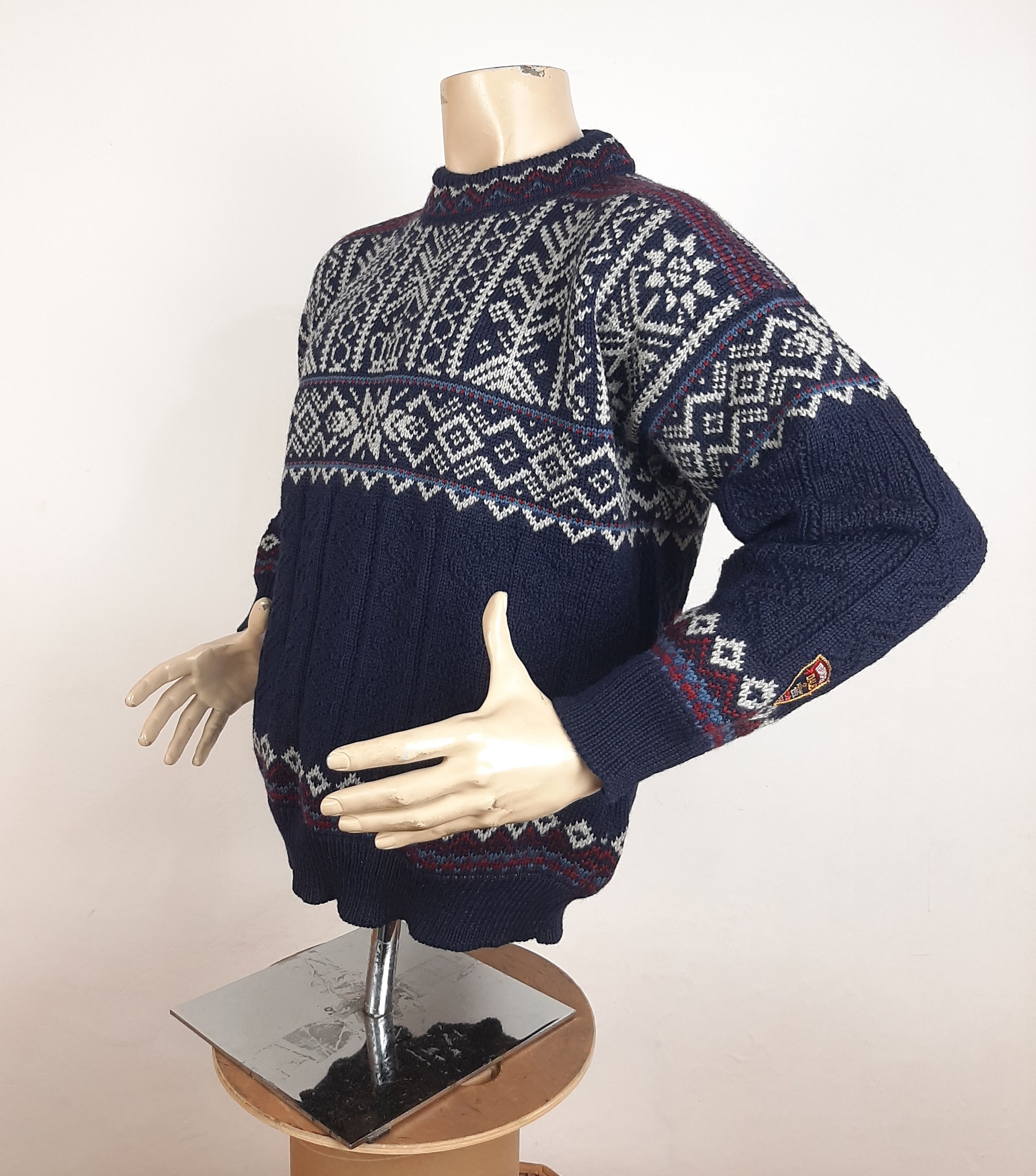 Dale Of Norway Vintage Dale of Norway Trondheim 1997 Jumper Navy Men's M Size US M / EU 48-50 / 2 - 3 Thumbnail