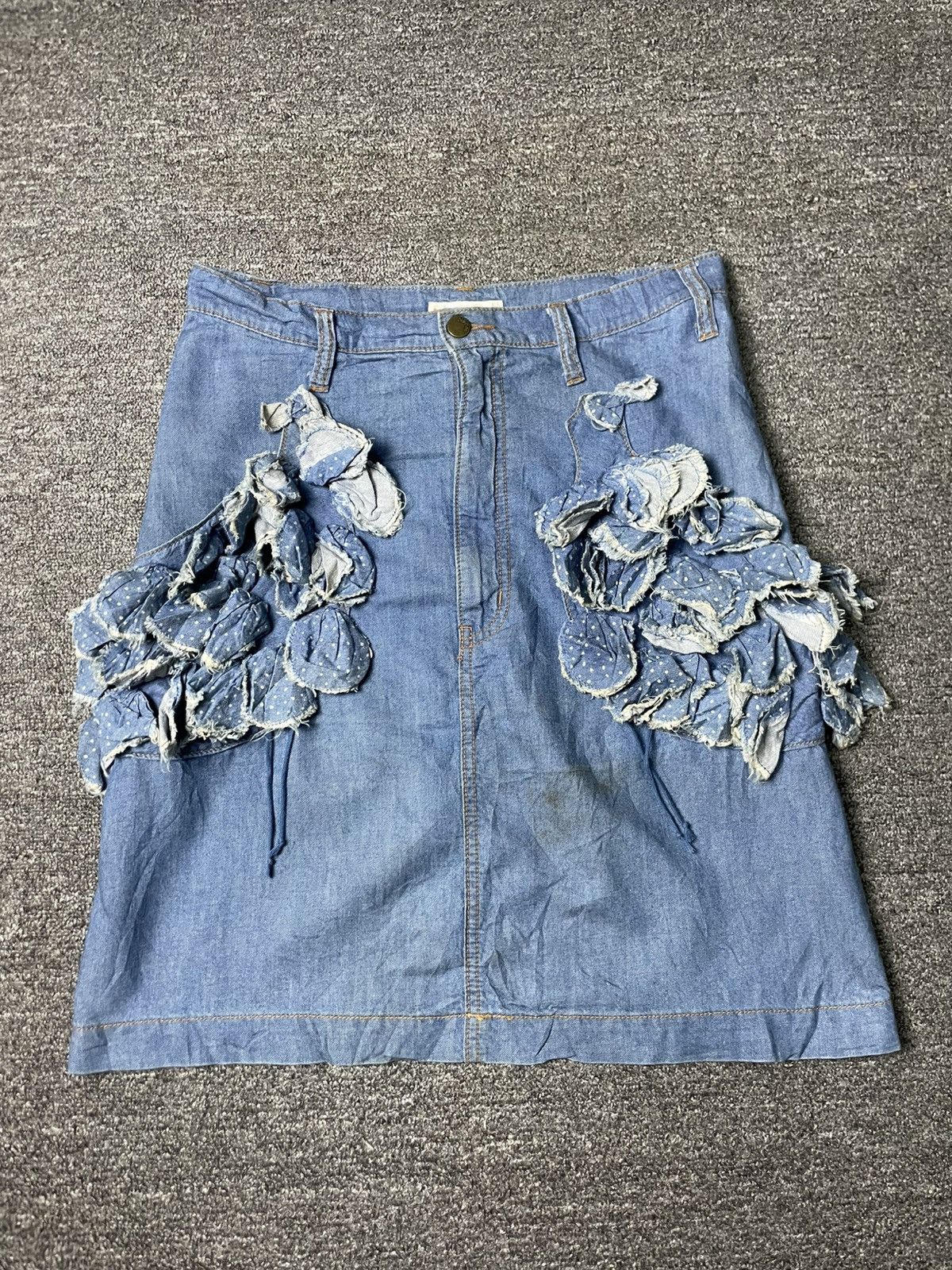 Issey Miyake × Japanese Brand × Ne-Net NE-NET by Issey Miyake Flower Ruffles Denim Skirt (83) Size 30" / US 8 / IT 44 - 1 Thumbnail