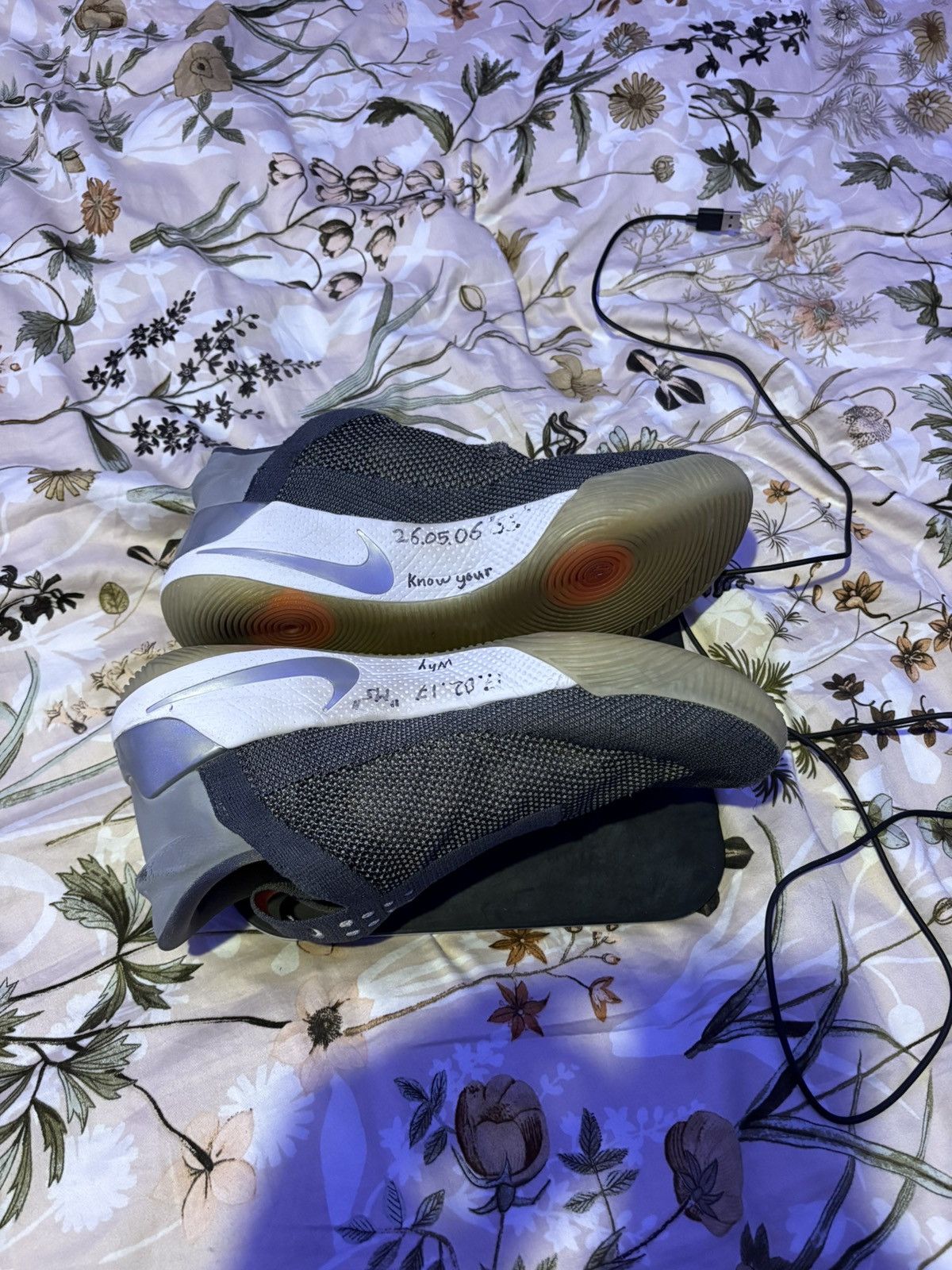 Nike Nike Adapt BB Size US 12 / EU 45 - 5 Thumbnail